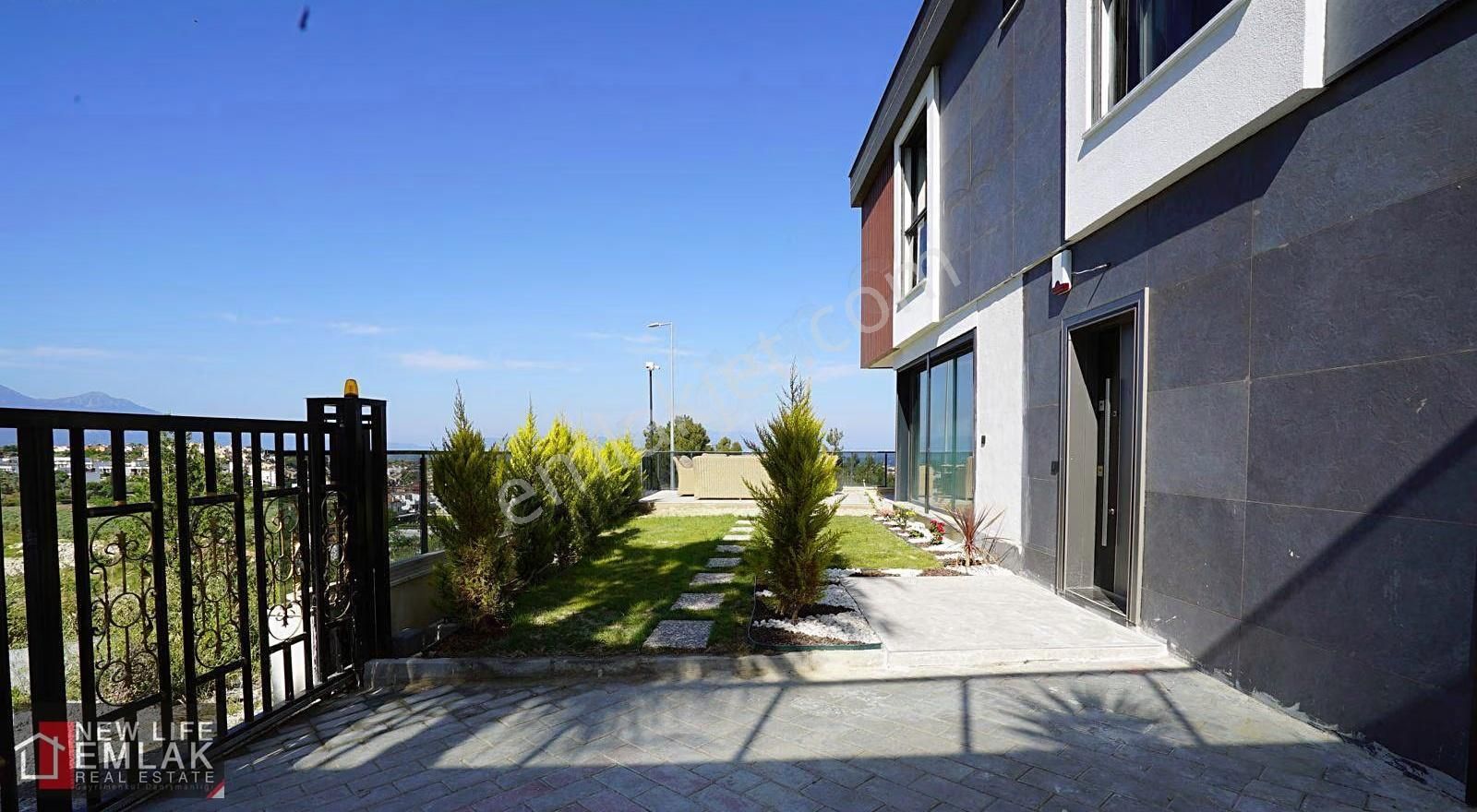 Kuşadası Soğucakta Deniz Manzaralı Full Eşyalı Müstakil Villa - Görsel 8