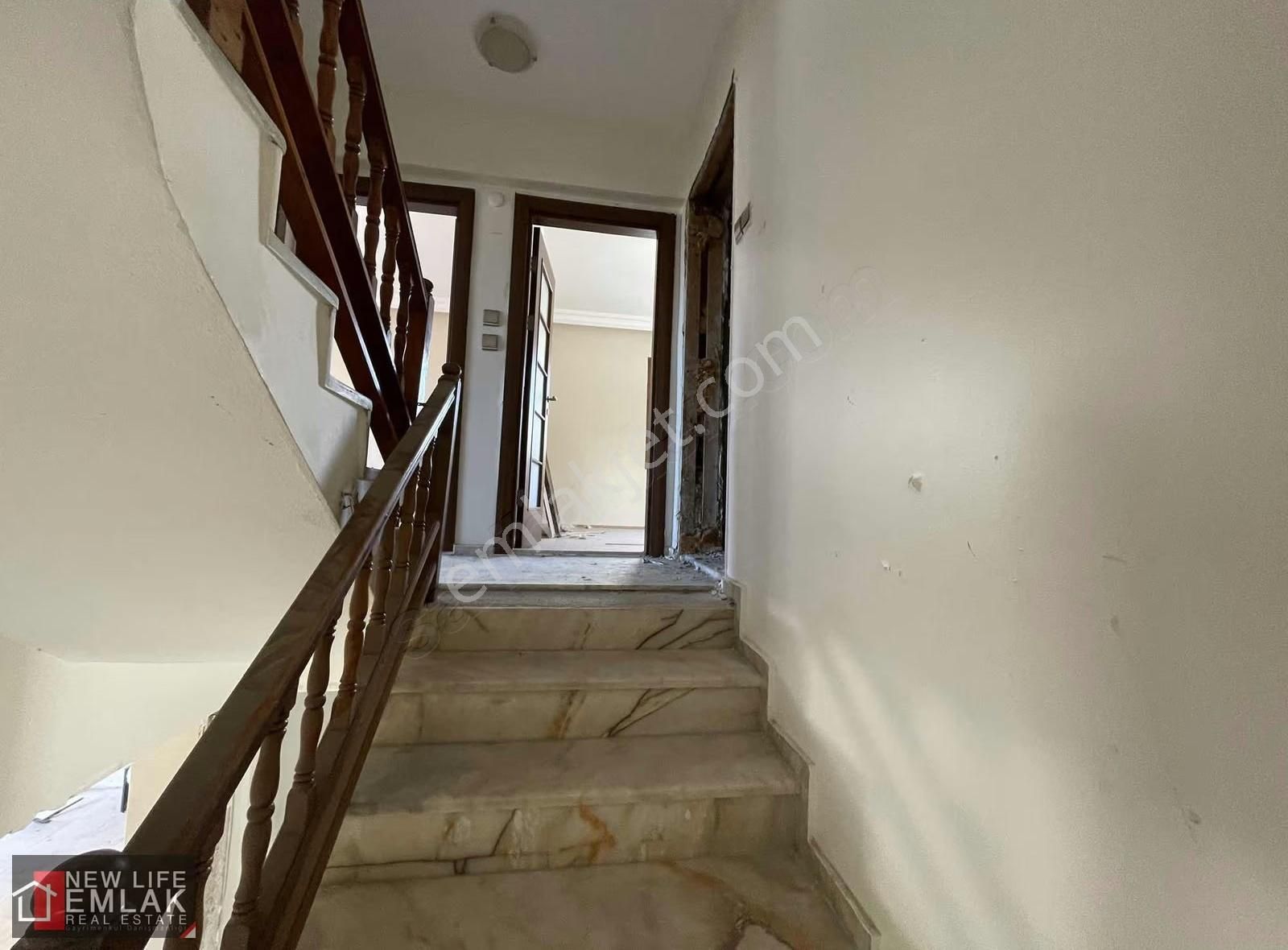 Kuşadası Marinada Muhteşem Deniz Manzaralı 7+1 Villa - Görsel 12