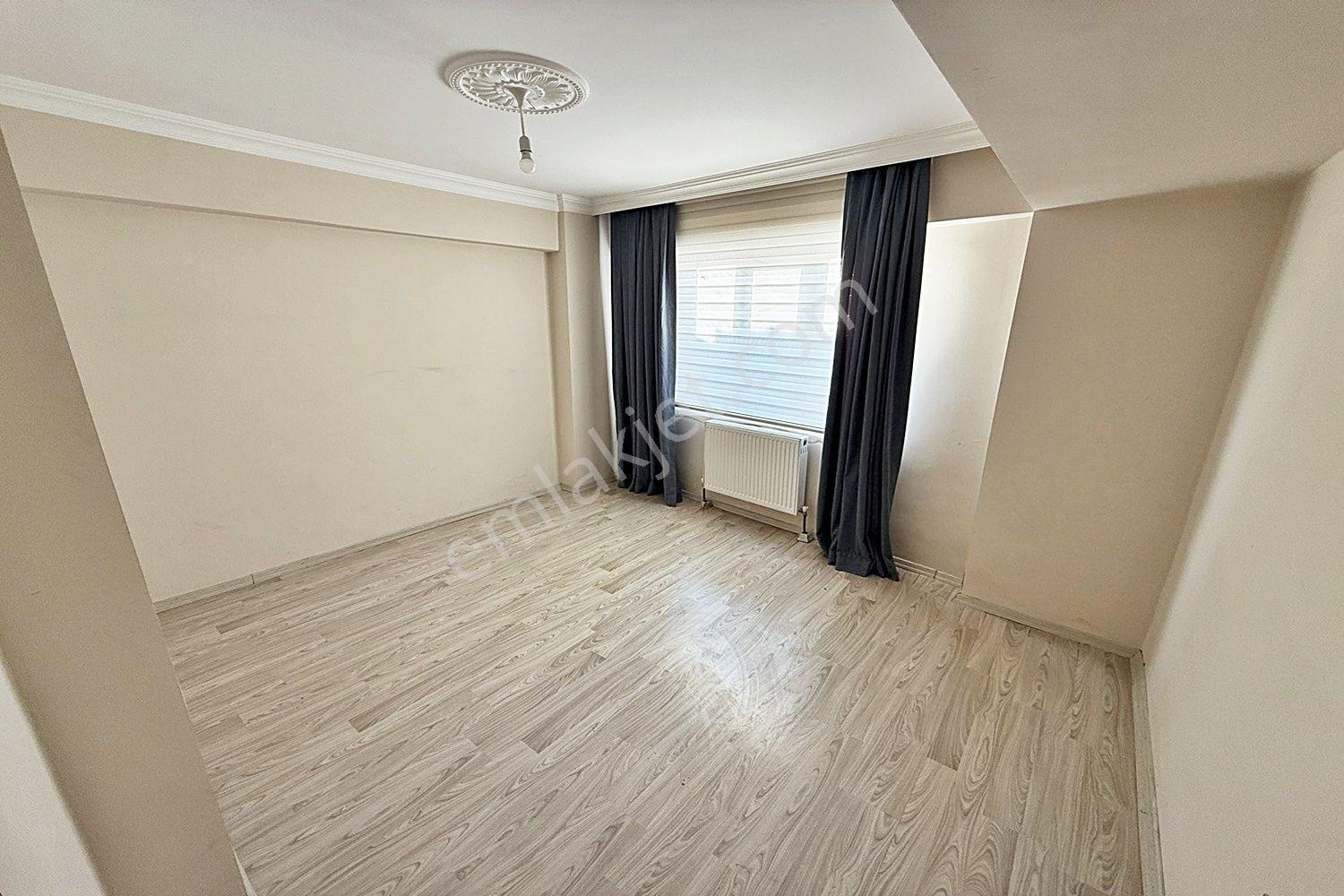 Cadde Üzerinde İskanlı Kombili Ara Kat Satılık 1+1 Daire!!! - Görsel 10
