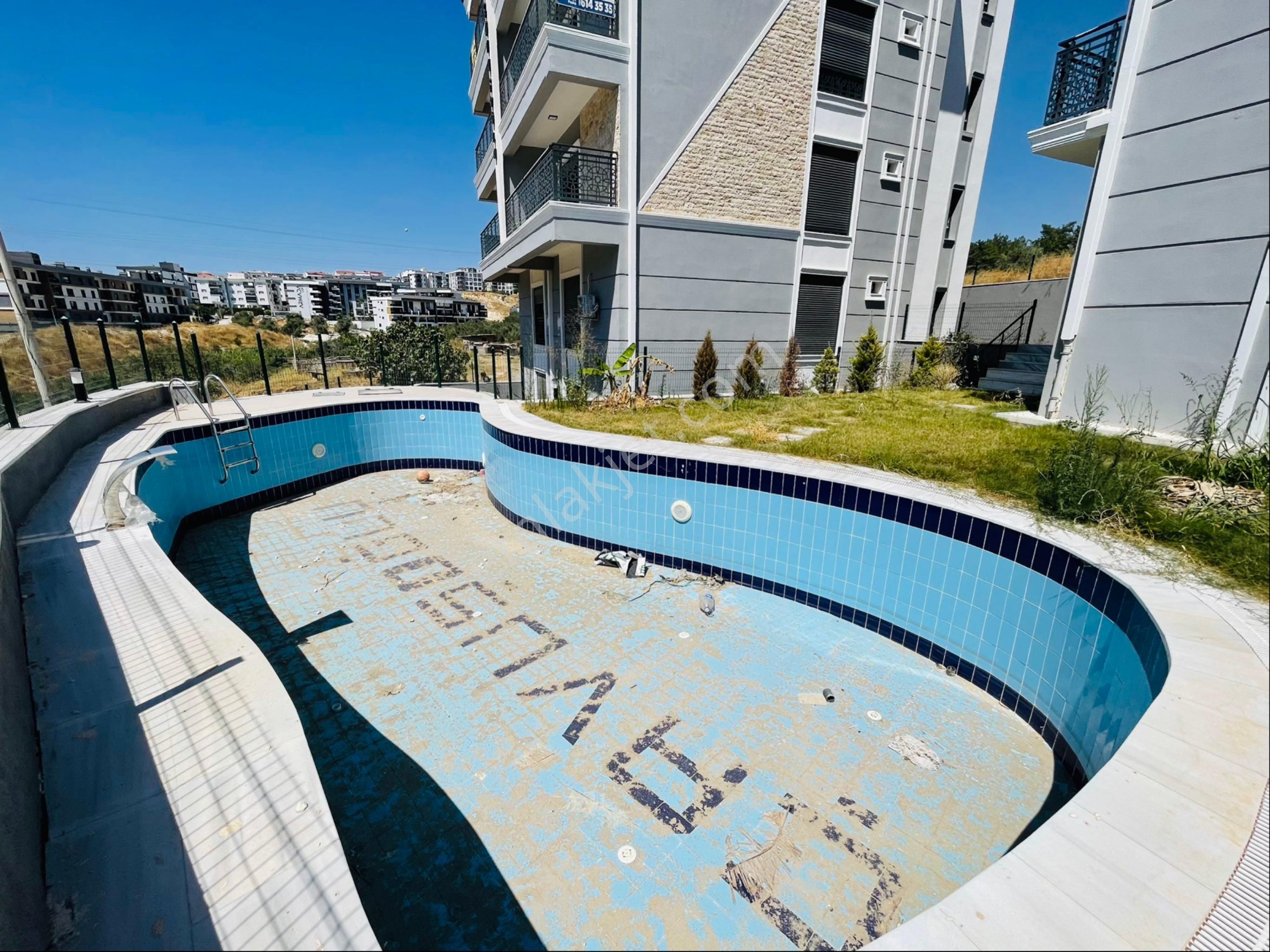 İki Bloklu Sitede 2+1 Sıfır Daire - Görsel 2