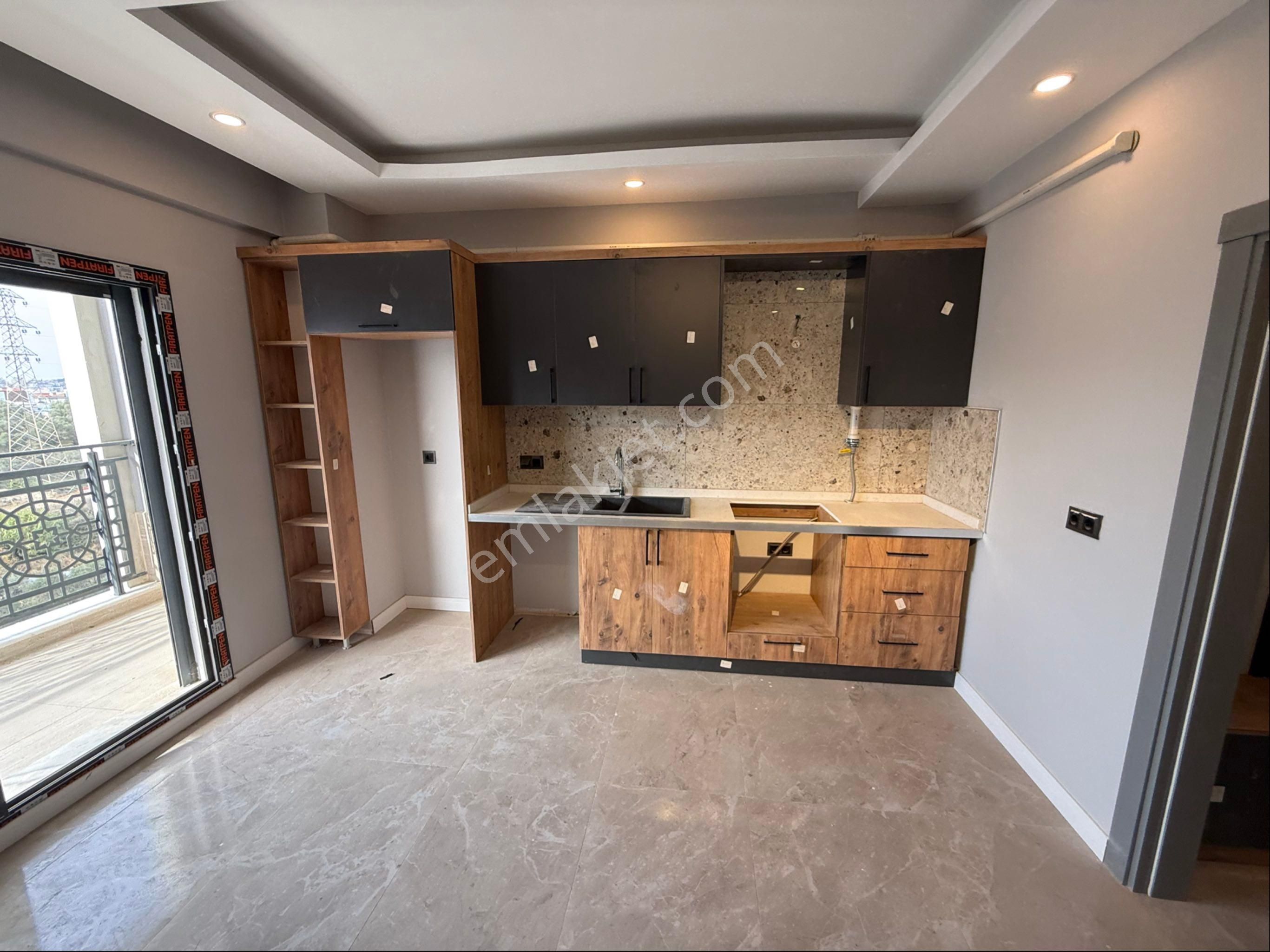 İki Bloklu Sitede 2+1 Sıfır Daire - Görsel 8