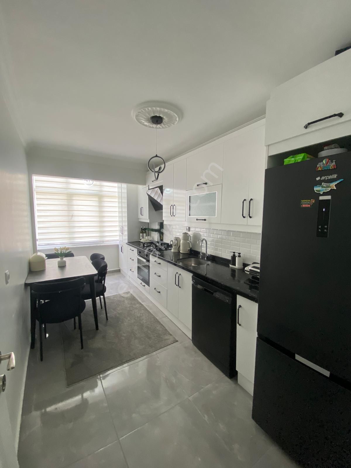 İstanbul House'dan B.evler'de Masrafsız Ön Cephe 3+1 Ara Kat