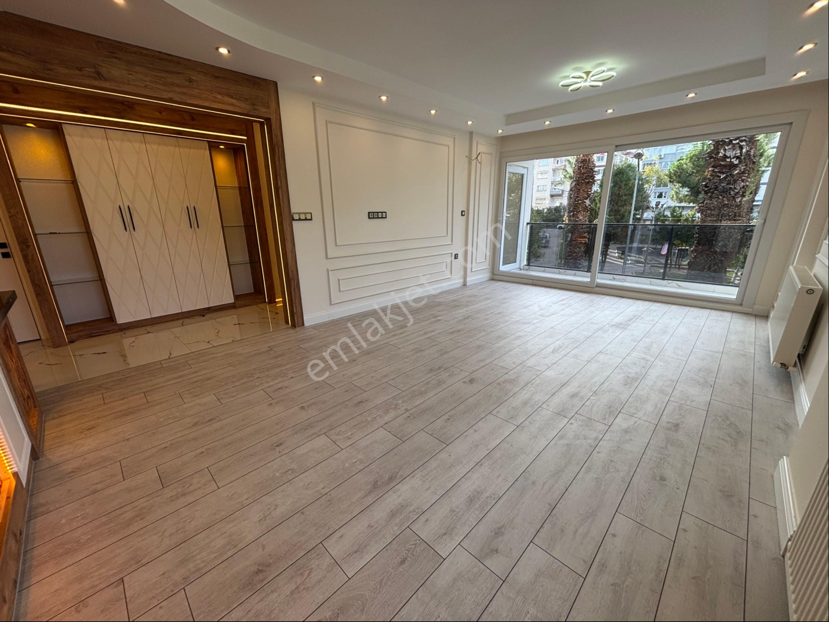 Poligonda Full Tadilatlı Park Ve Yeşil Alan Cepheli Satılık 3+1 - Görsel 3