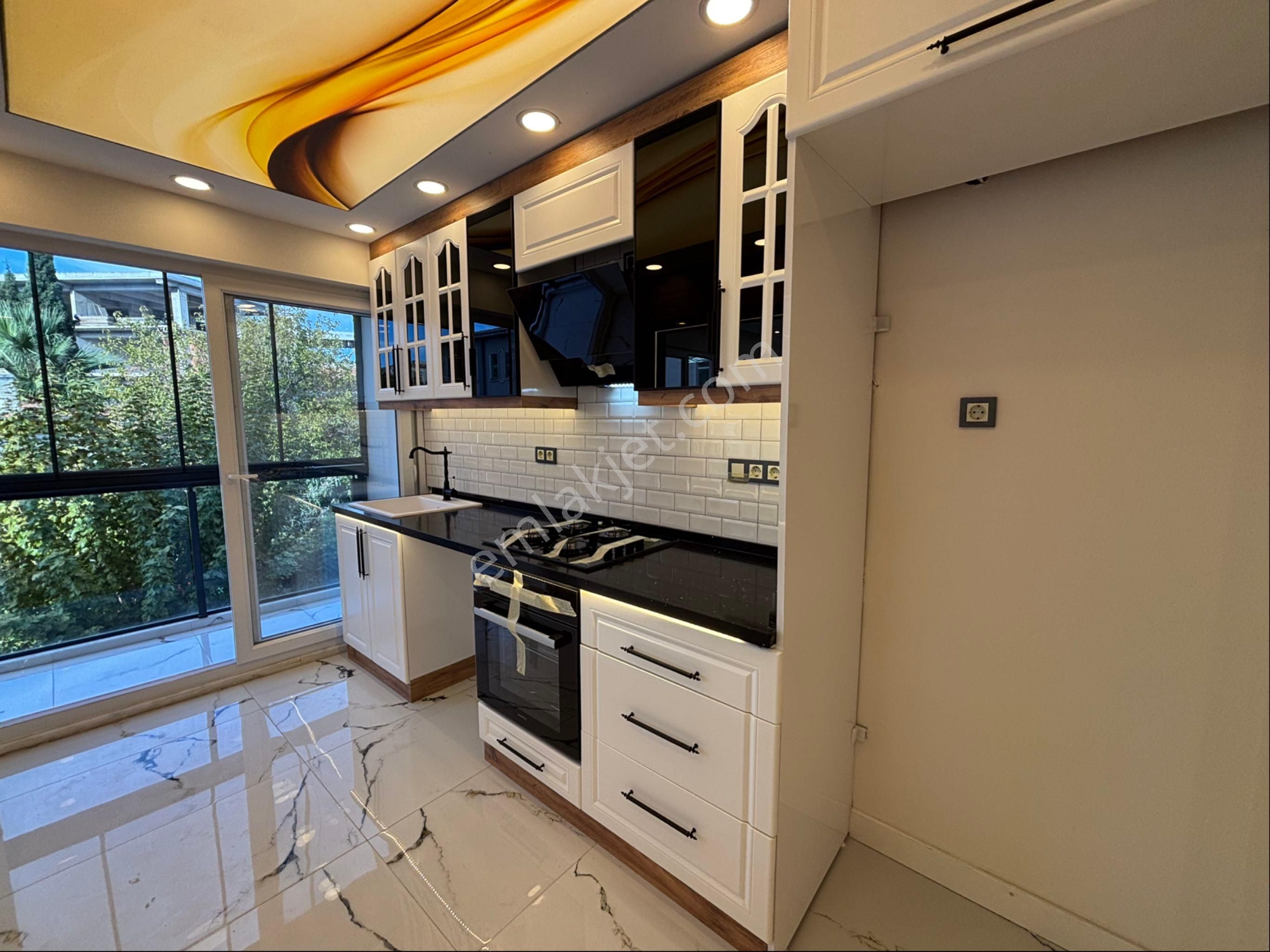 Poligonda Full Tadilatlı Park Ve Yeşil Alan Cepheli Satılık 3+1 - Görsel 12