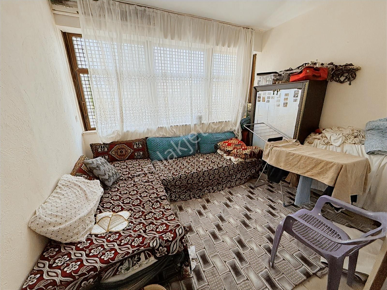 Delen Gym'den Beykent 2.etapta Renkli Tokiler 3+1 Satılık Daire - Görsel 4