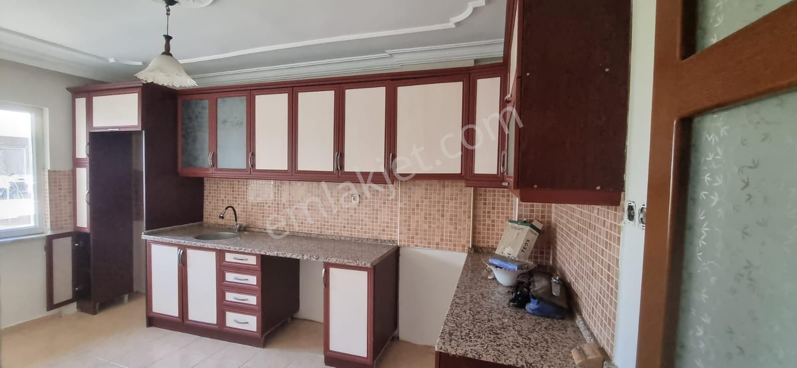 Tombul Emlaktan Karaçay Mahallesinde 3+1 Kiralık Daire - Görsel 11