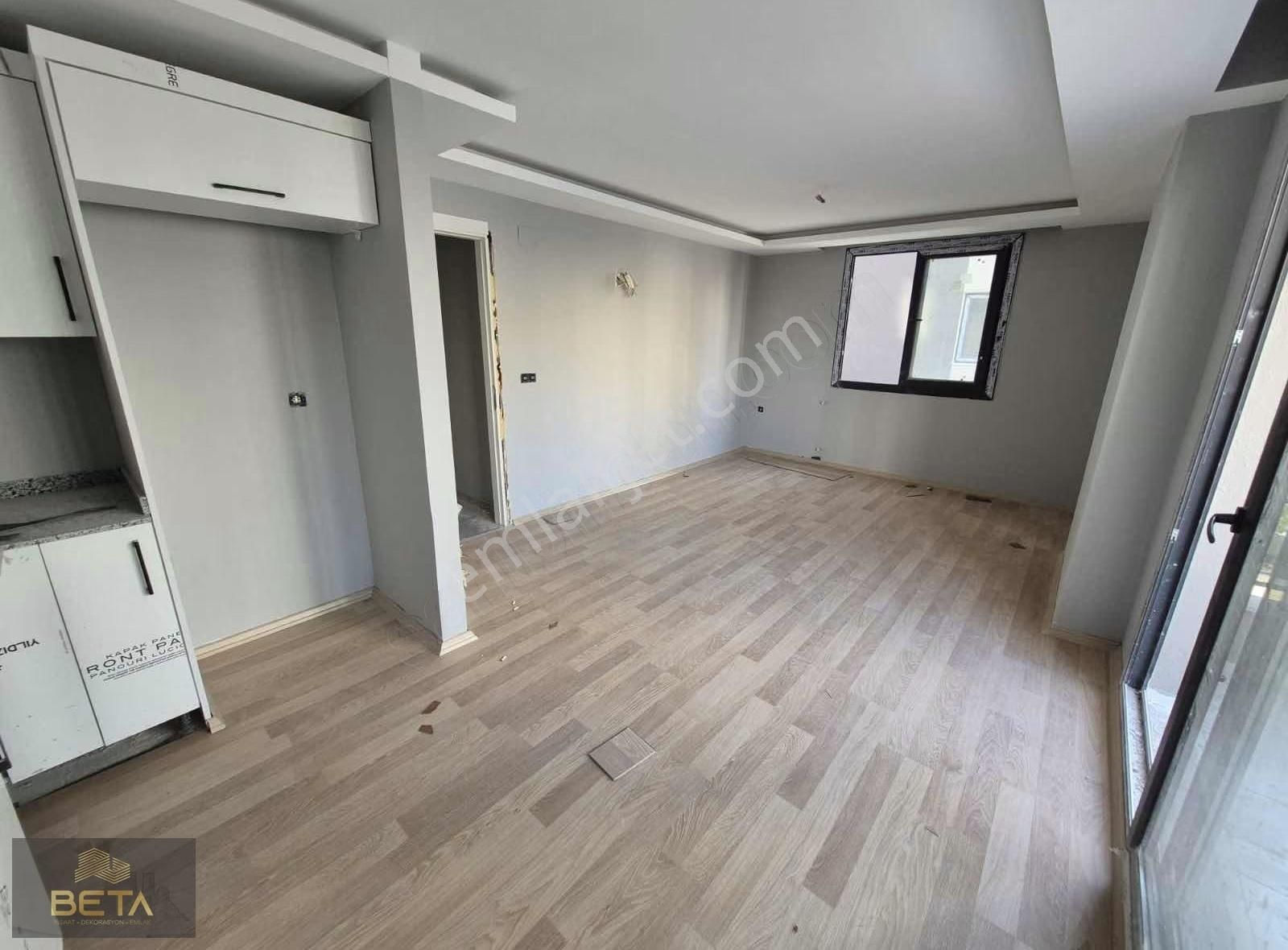 80.yıl Bulvar Üzerinde 2+1 Açık Mutfak Sıfır Kombili Kiralık !! - Görsel 6