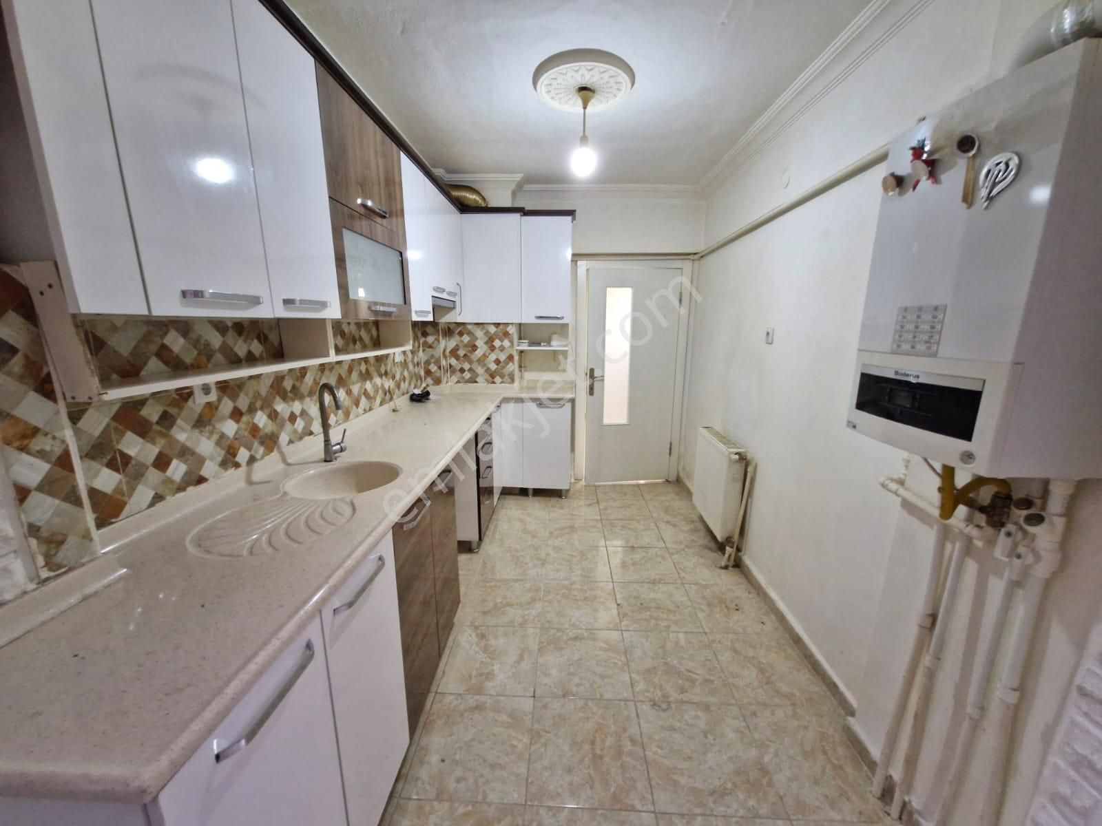 Koza Emlak'tan Plevne Mahalesinde Yeşiloavaya Sınır 3+1 Yapılı Satılık Daireee - Görsel 5