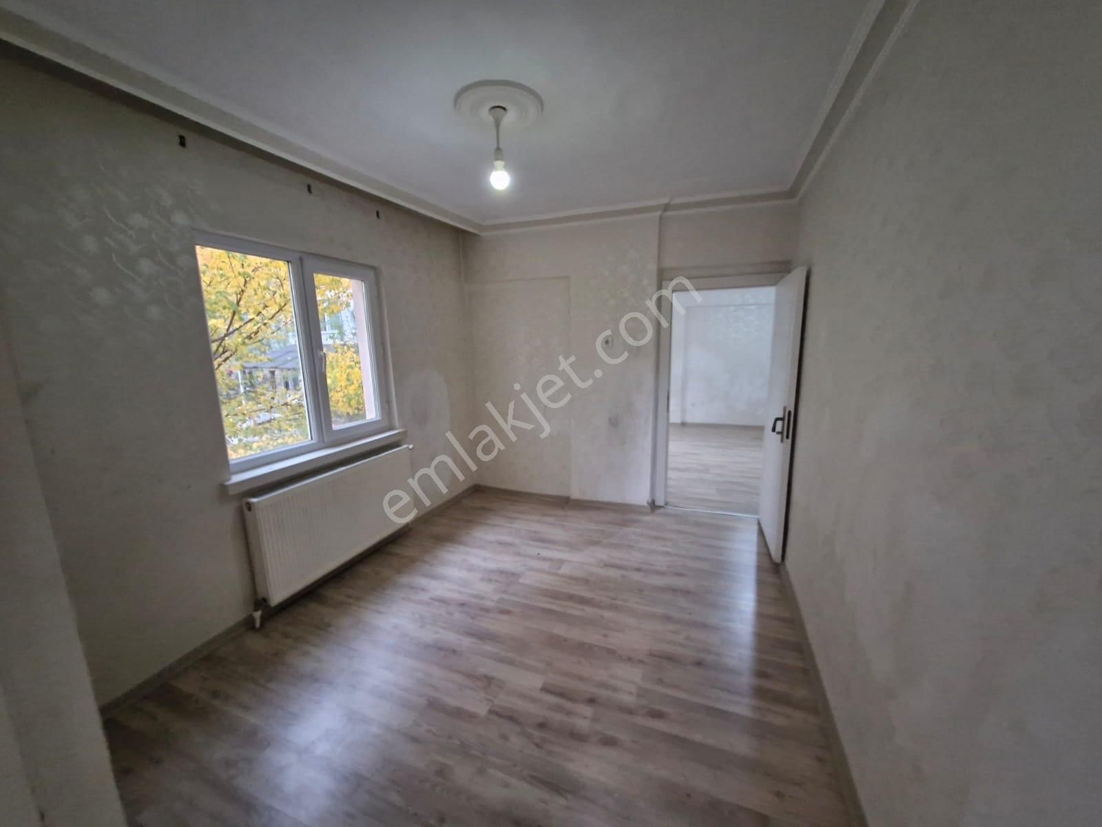 Koza Emlak'tan Plevne Mahalesinde Yeşiloavaya Sınır 3+1 Yapılı Satılık Daireee - Görsel 14