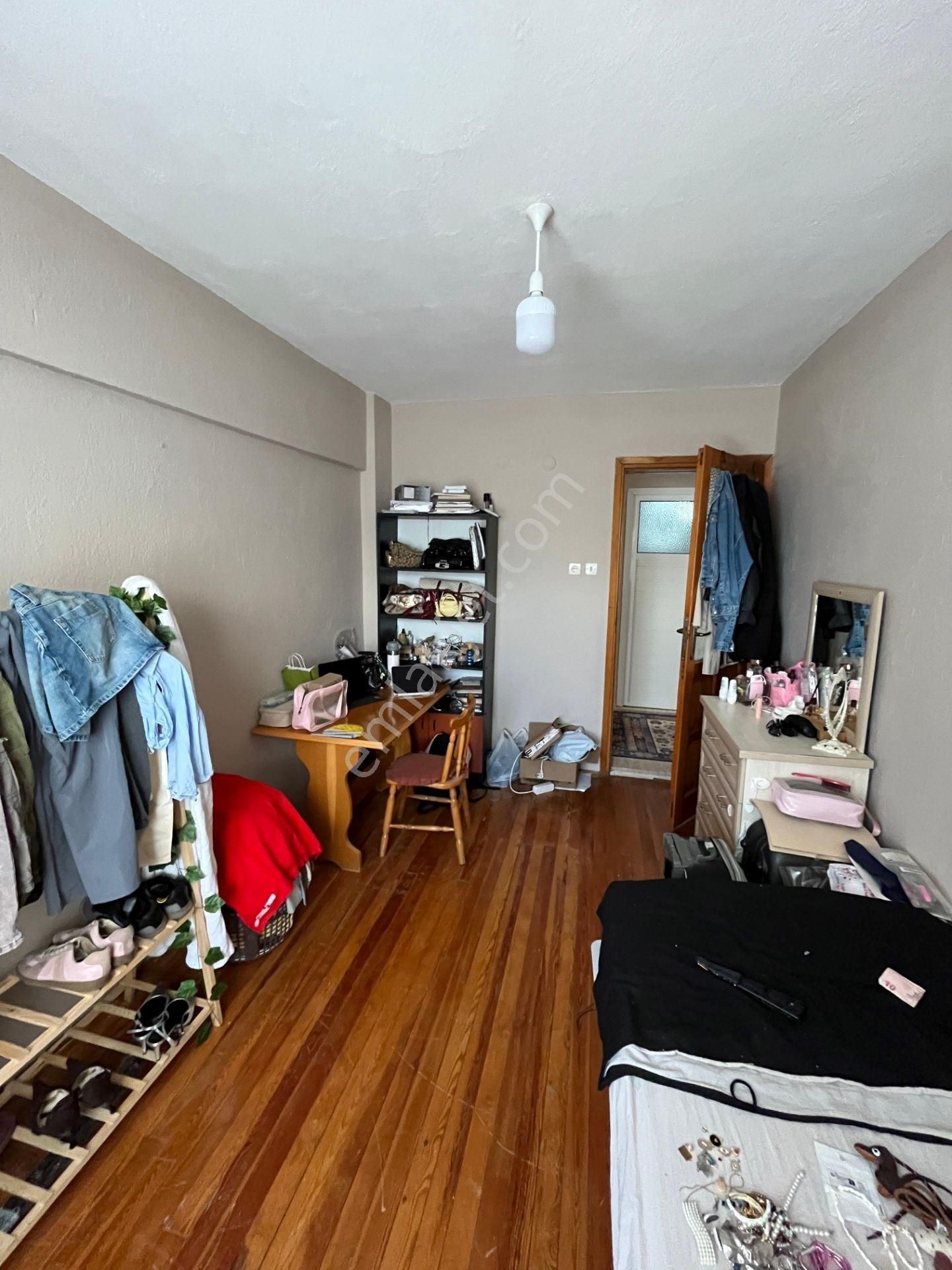 Bornova Mevlâna Mahallesinde Satılık 3+1 Arakat Ferah Daire - Görsel 23