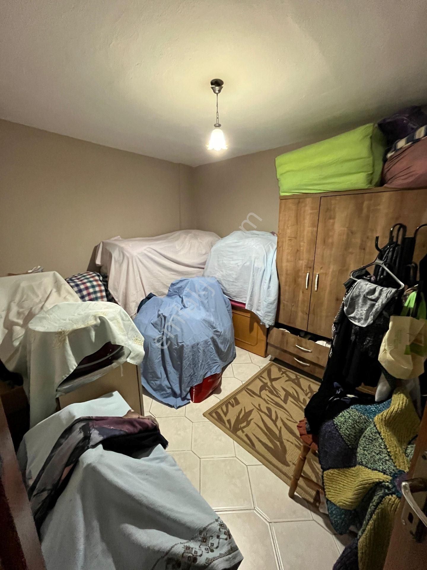 Bornova Mevlâna Mahallesinde Satılık 3+1 Arakat Ferah Daire - Görsel 13