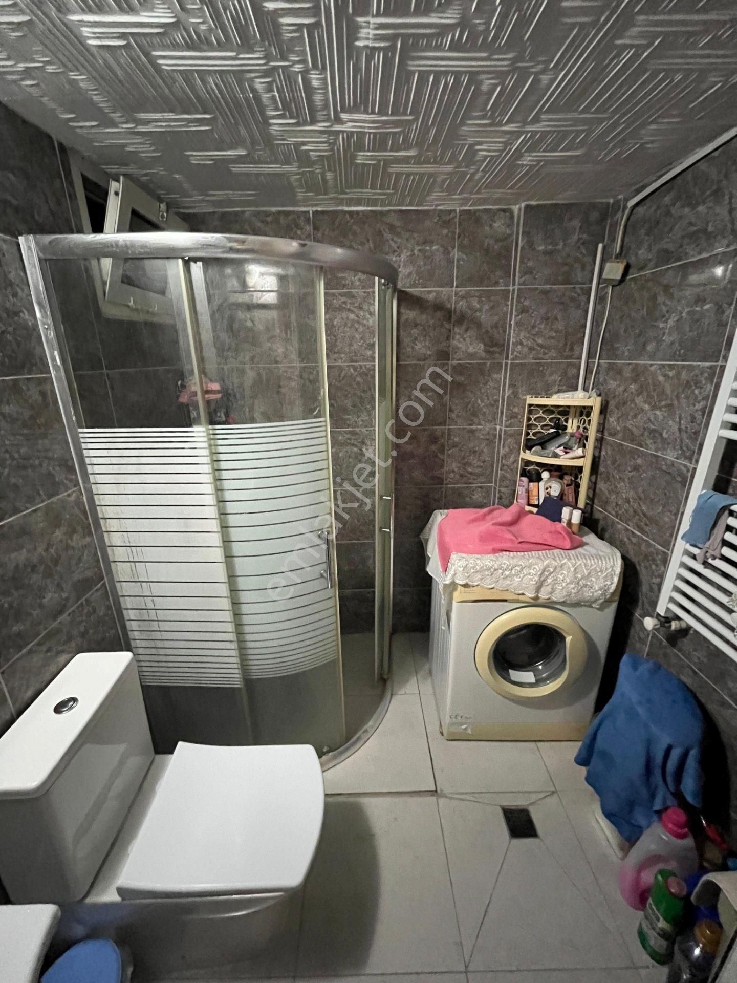 Bornova Mevlâna Mahallesinde Satılık 3+1 Arakat Ferah Daire - Görsel 12