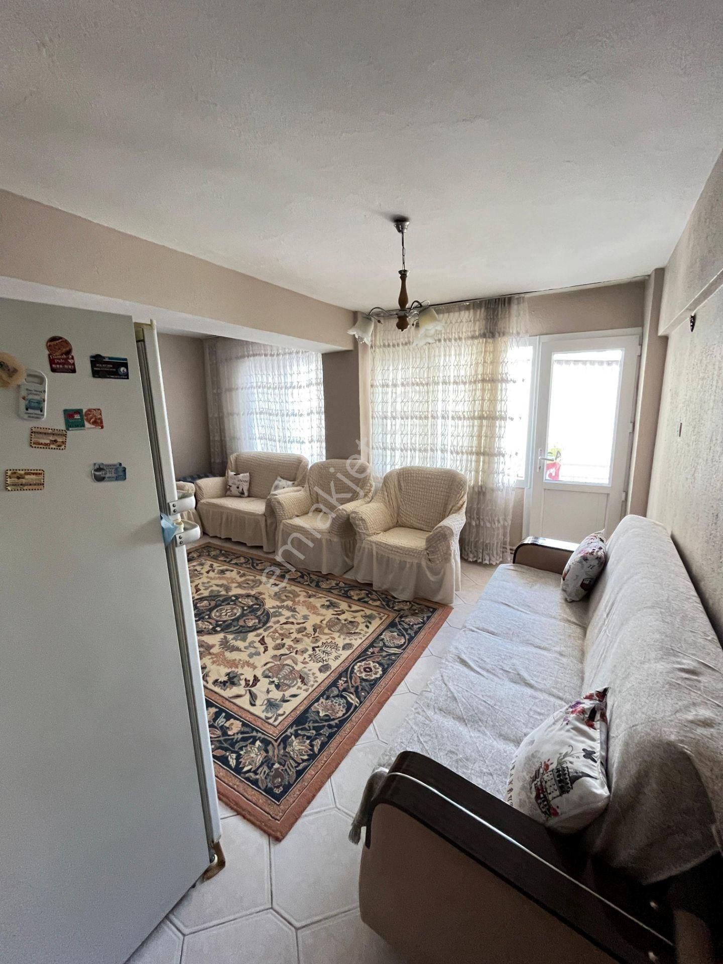 Bornova Mevlâna Mahallesinde Satılık 3+1 Arakat Ferah Daire - Görsel 10