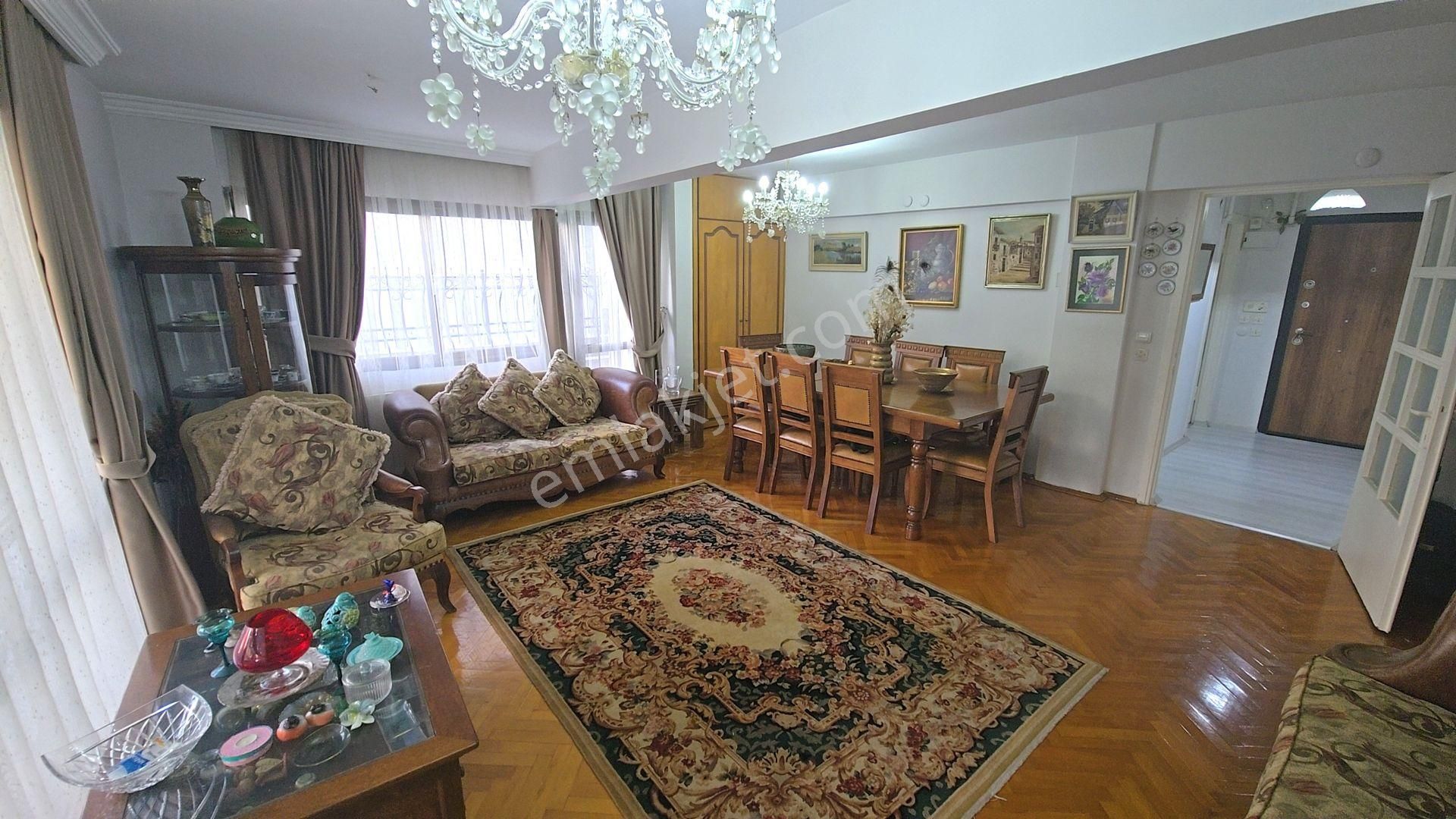 Arif Gürsular' Dan Karşıyaka Bahçelievler' De Bahçe Dubleksi - Görsel 7