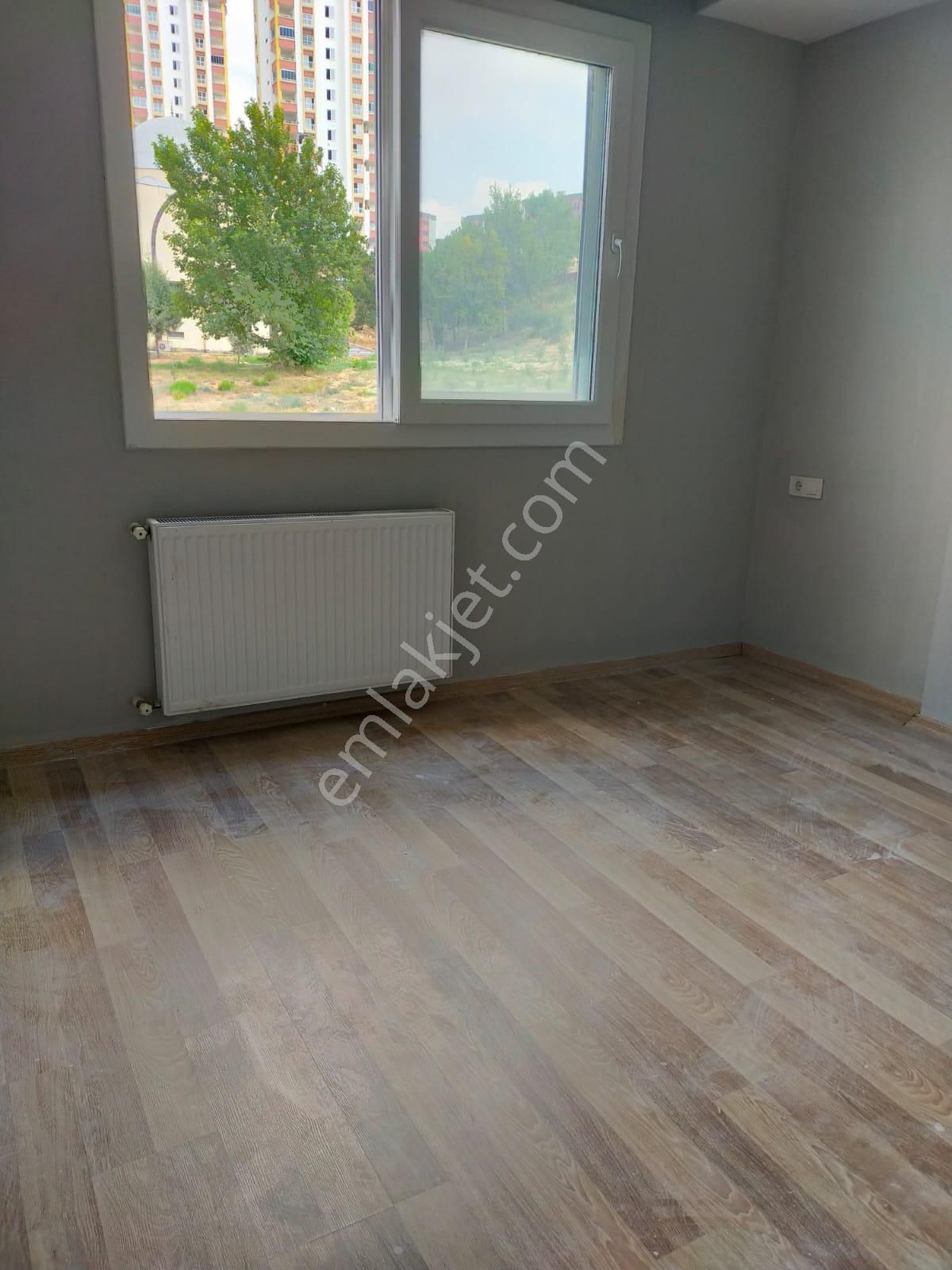 Birlik Gayrimenkul Den Osmangazi De 3+1 Doğalgazı Aktif İskanlı Site İçerisinde Kaçmaz Daire!!! - Görsel 6