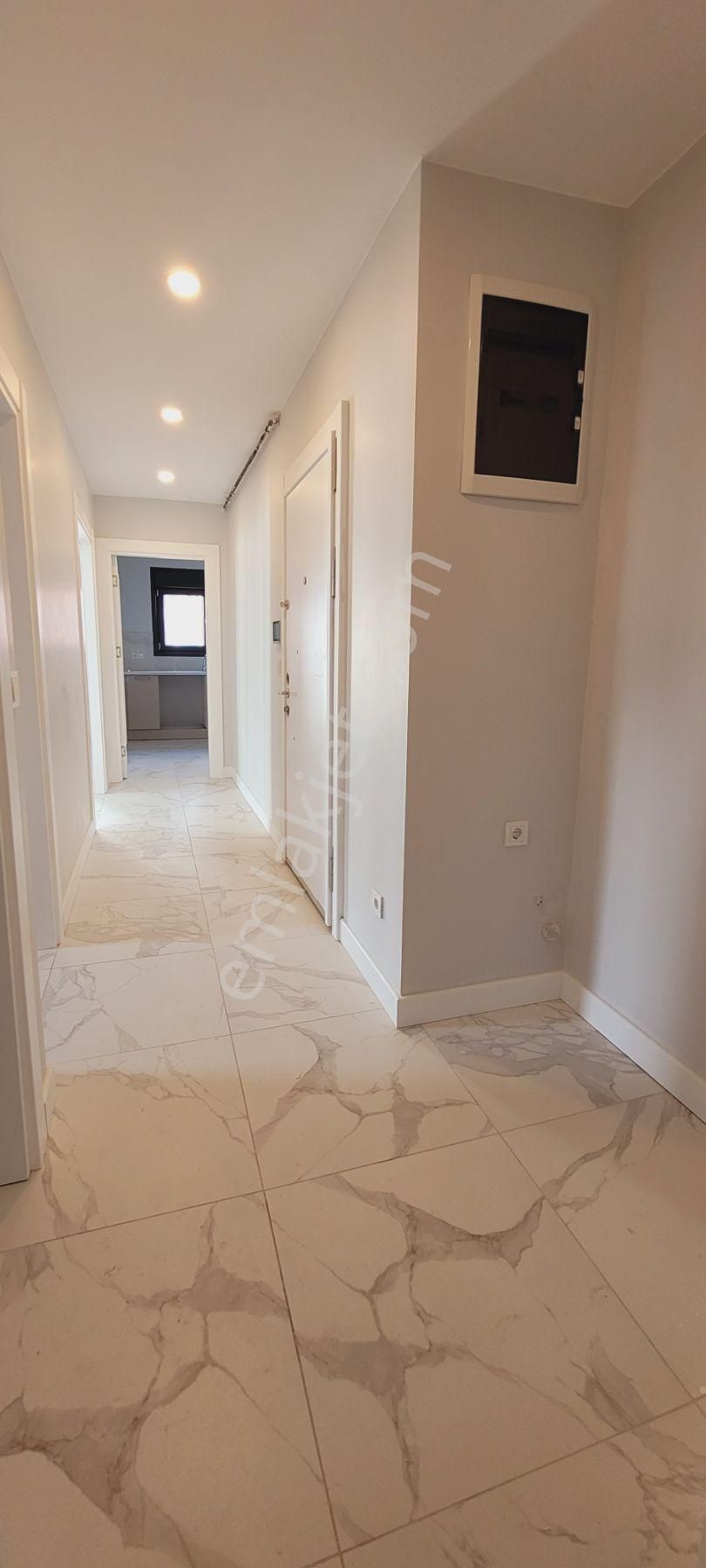 Boş .... Feneryolu Mah.de Sıfır Balkonlu E.banyolu 2+1 Daire - Görsel 18