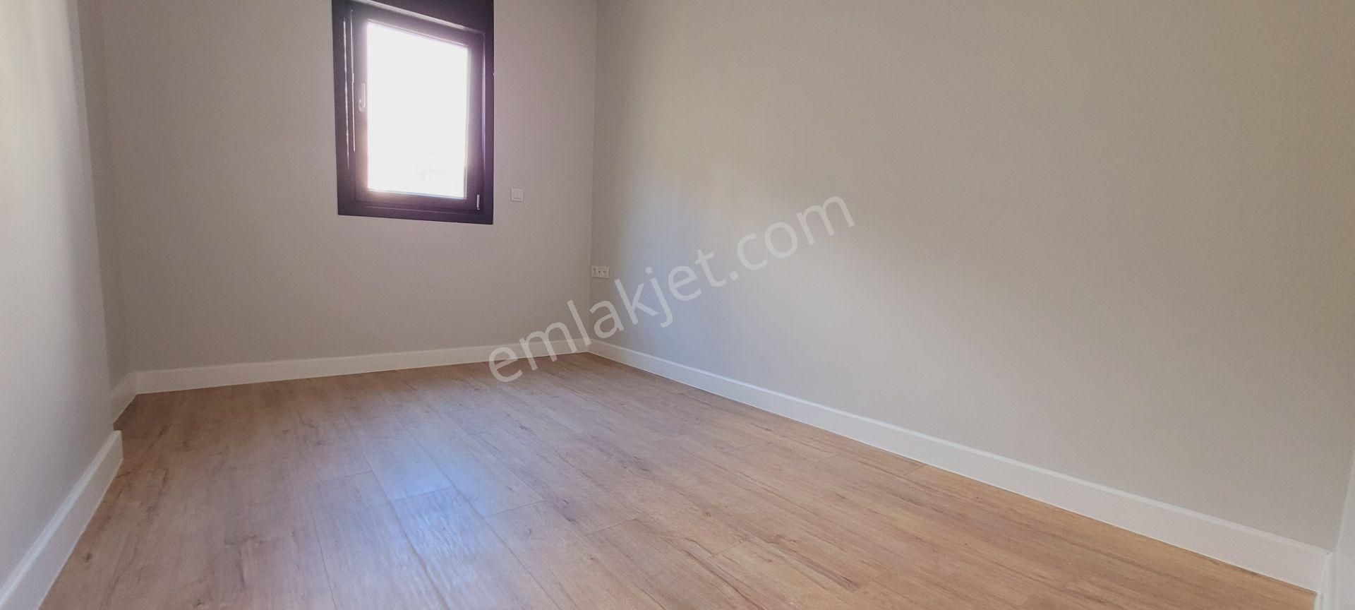 Boş .... Feneryolu Mah.de Sıfır Balkonlu E.banyolu 2+1 Daire - Görsel 15