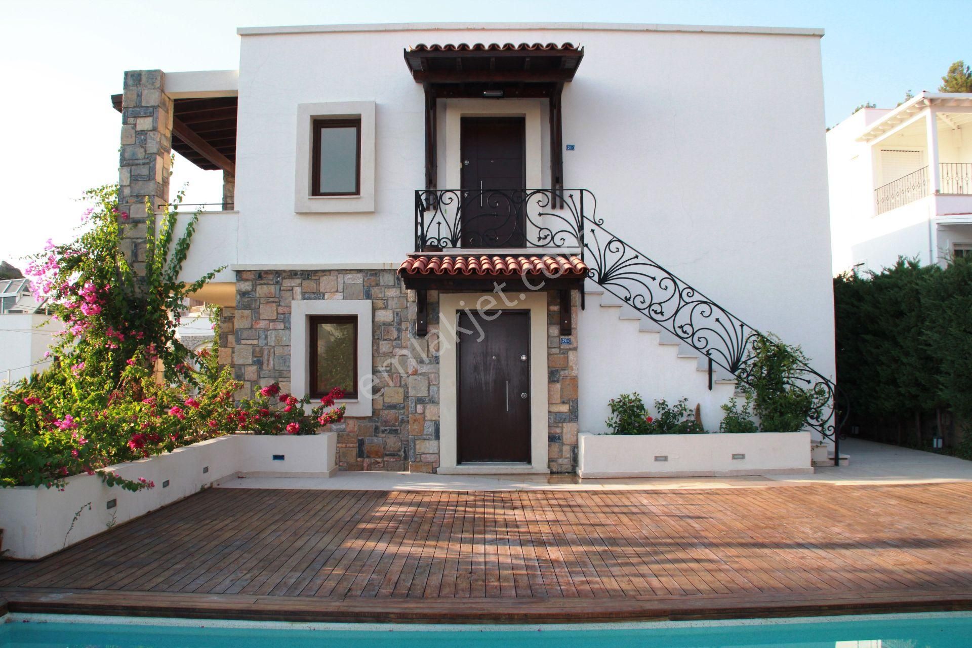 Bodrum Kumbahçe'de Havuzlu Site İçi Satılık Deniz Manzaralı Daire - Görsel 9