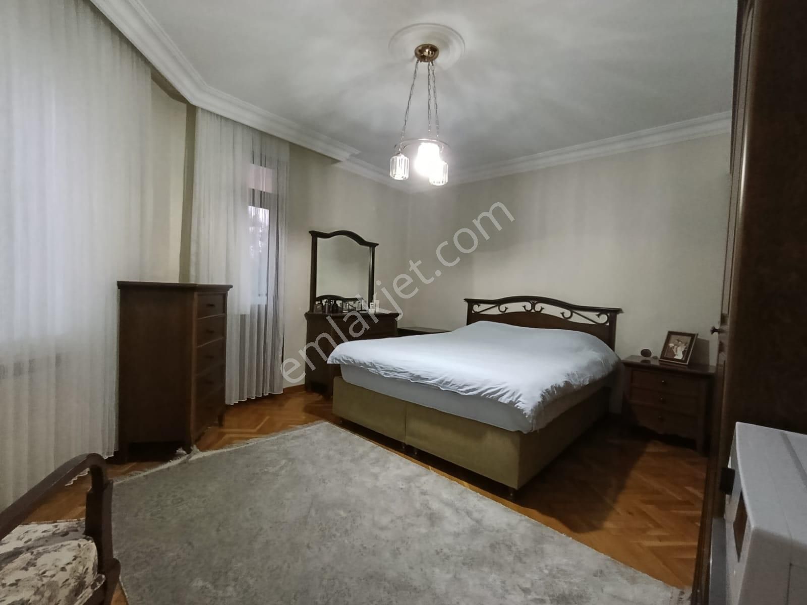 Bahçelievler Kıbrıs Parkı Yakınında Satılık 130 M² Ferah Daire - Görsel 12