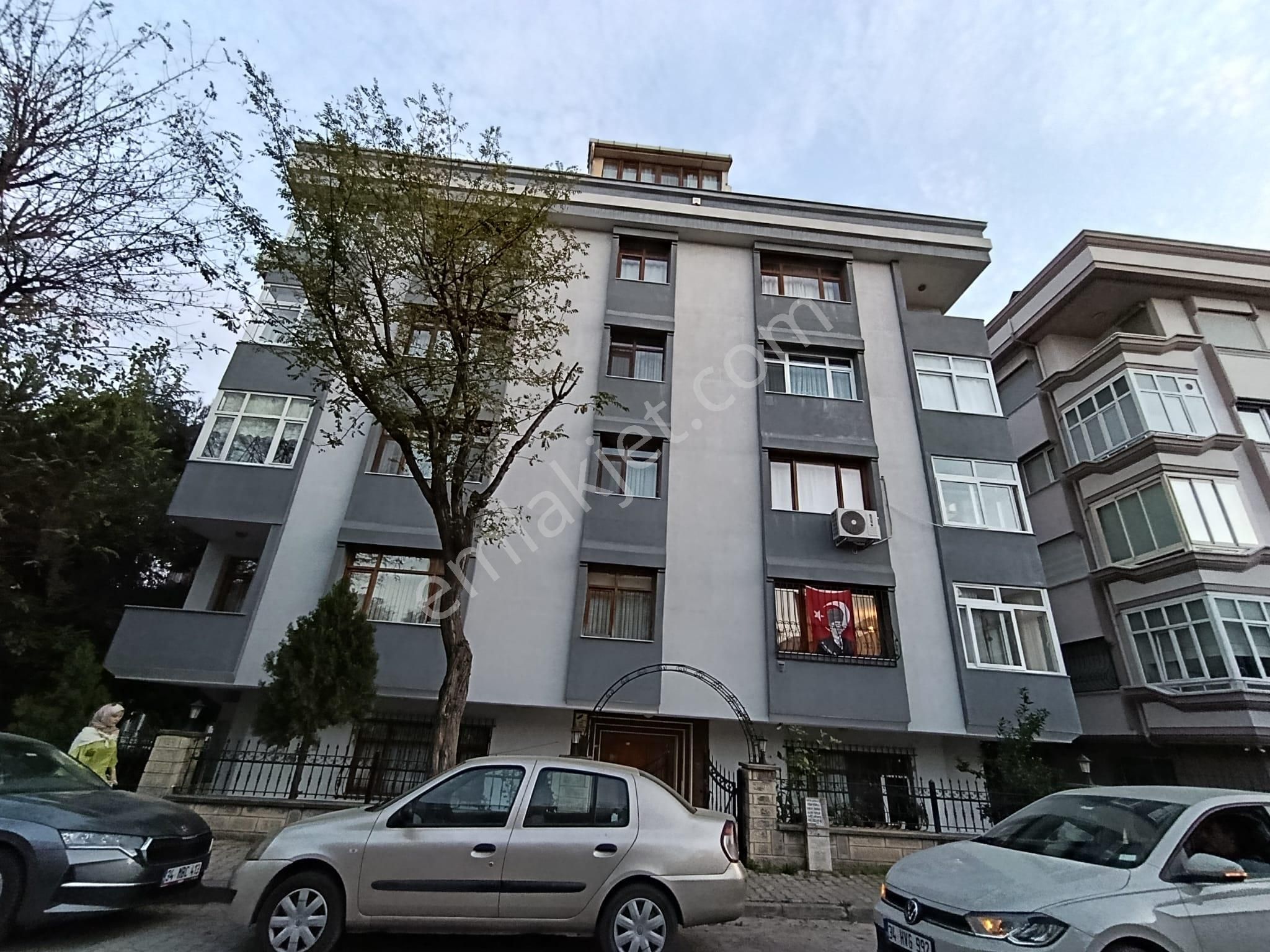 Bahçelievler Kıbrıs Parkı Yakınında Satılık 130 M² Ferah Daire - Görsel 30