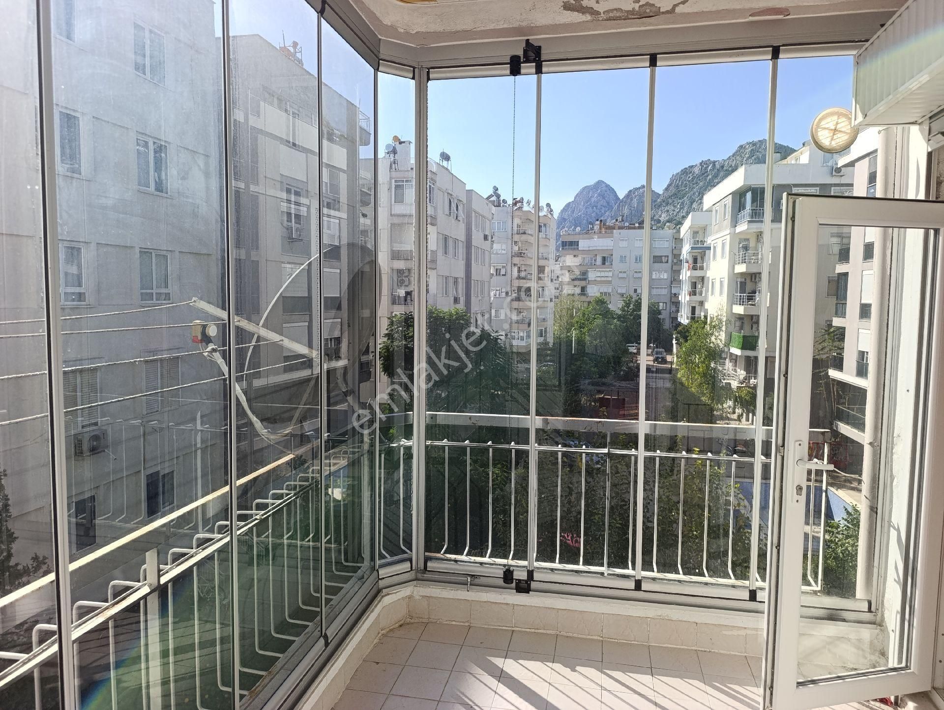 Konyaaltı Hurma Mahallesi Dağ Manzaralı Satılık Daire - Görsel 24