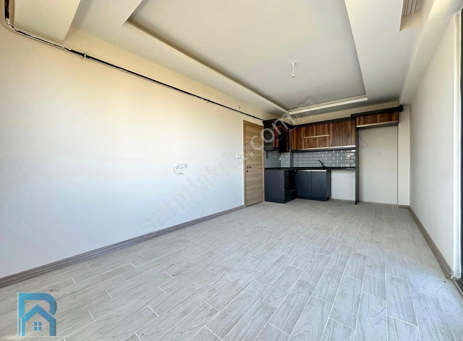 Havuzlu Ve Güvenlikli | Geniş Peyzaj Alanlı Site 2+1 Daire - Görsel 8