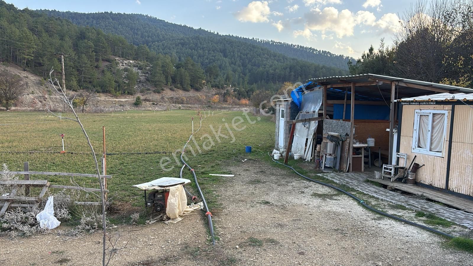 Burdur Ağlasun Hisarköyde Satılık Çiftlik Ve Besihane - Görsel 4