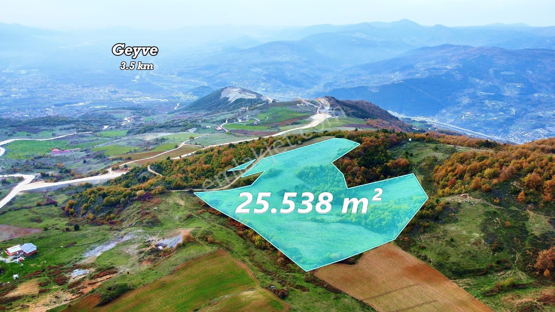 Remax Mavi'den Sakarya Geyve Akkaya'da Manzaralı Satılık Arazi - Görsel 21