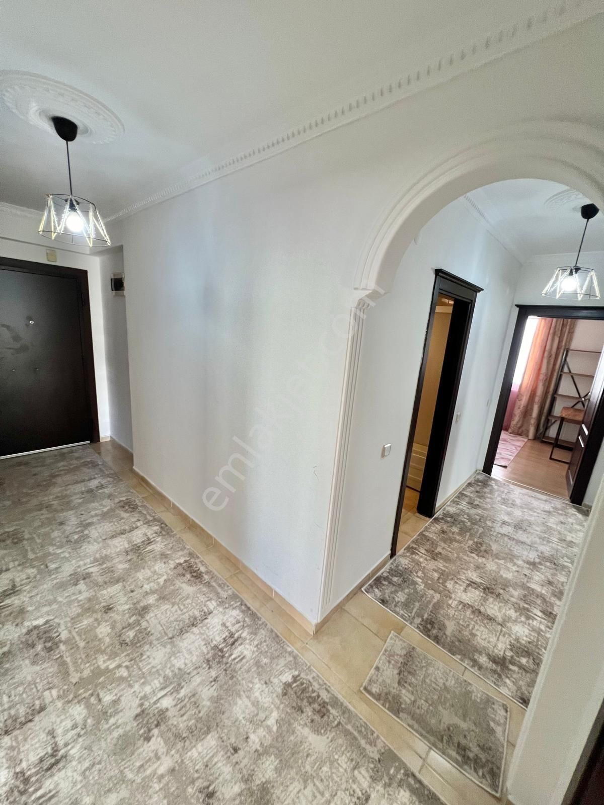 Konyaaltı Limanda Havuzlu 2+1 Eşyalı Kiralık Daire - Görsel 6