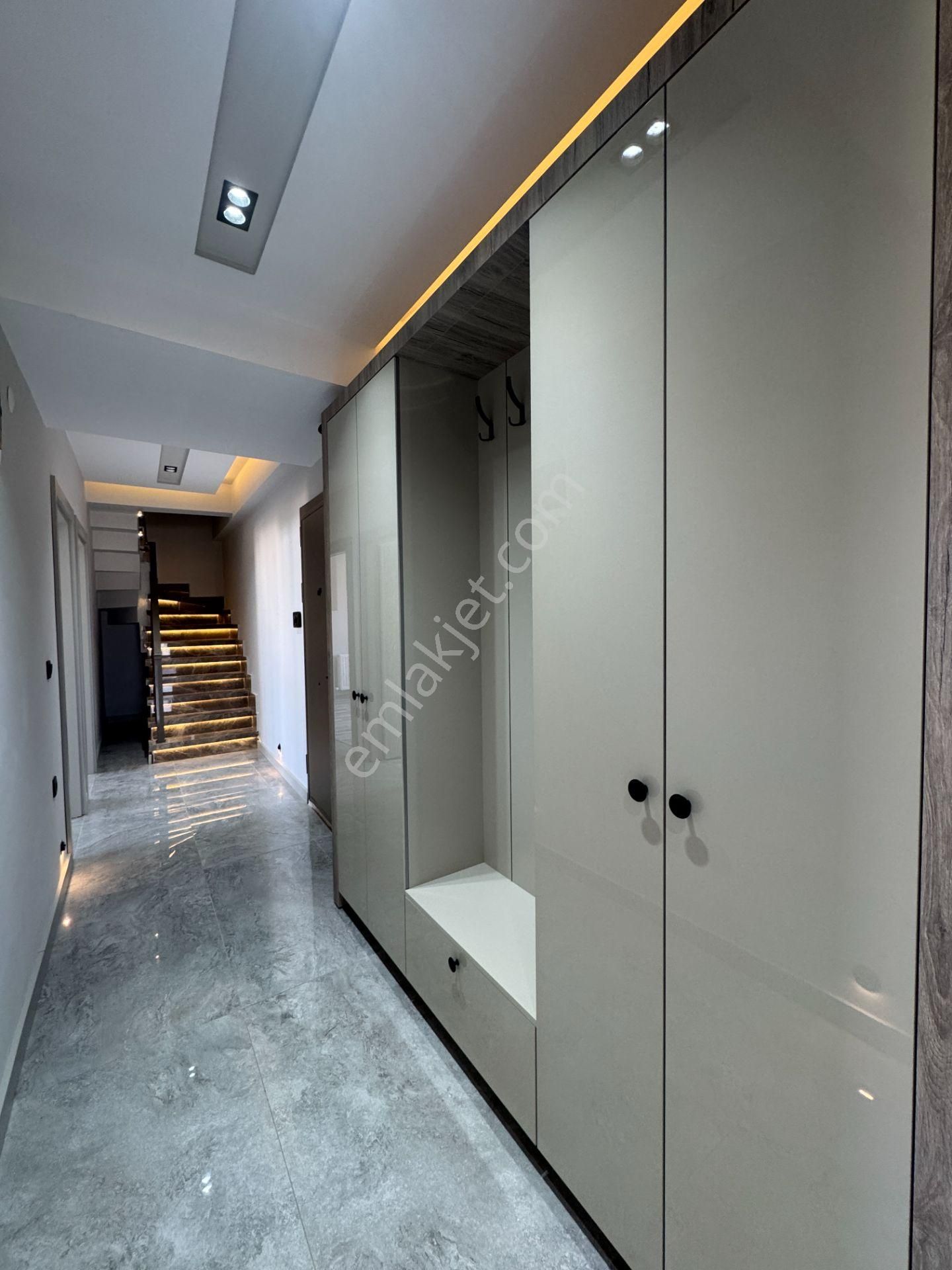 Zerdalilikte Lüks Yapılı K.otoparklı Şık Dubleksler - Görsel 16