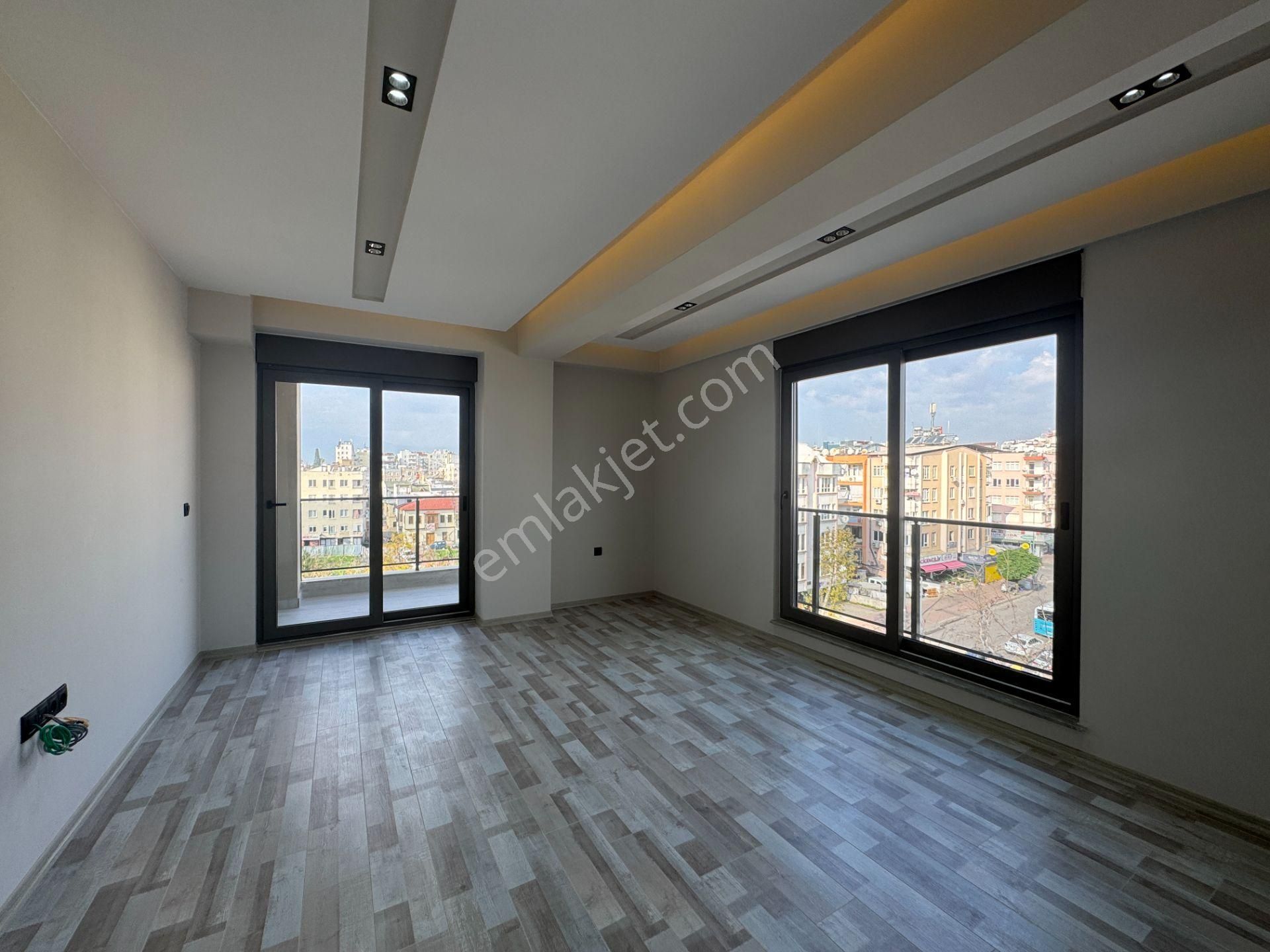 Zerdalilikte Lüks Yapılı K.otoparklı Şık Dubleksler - Görsel 7