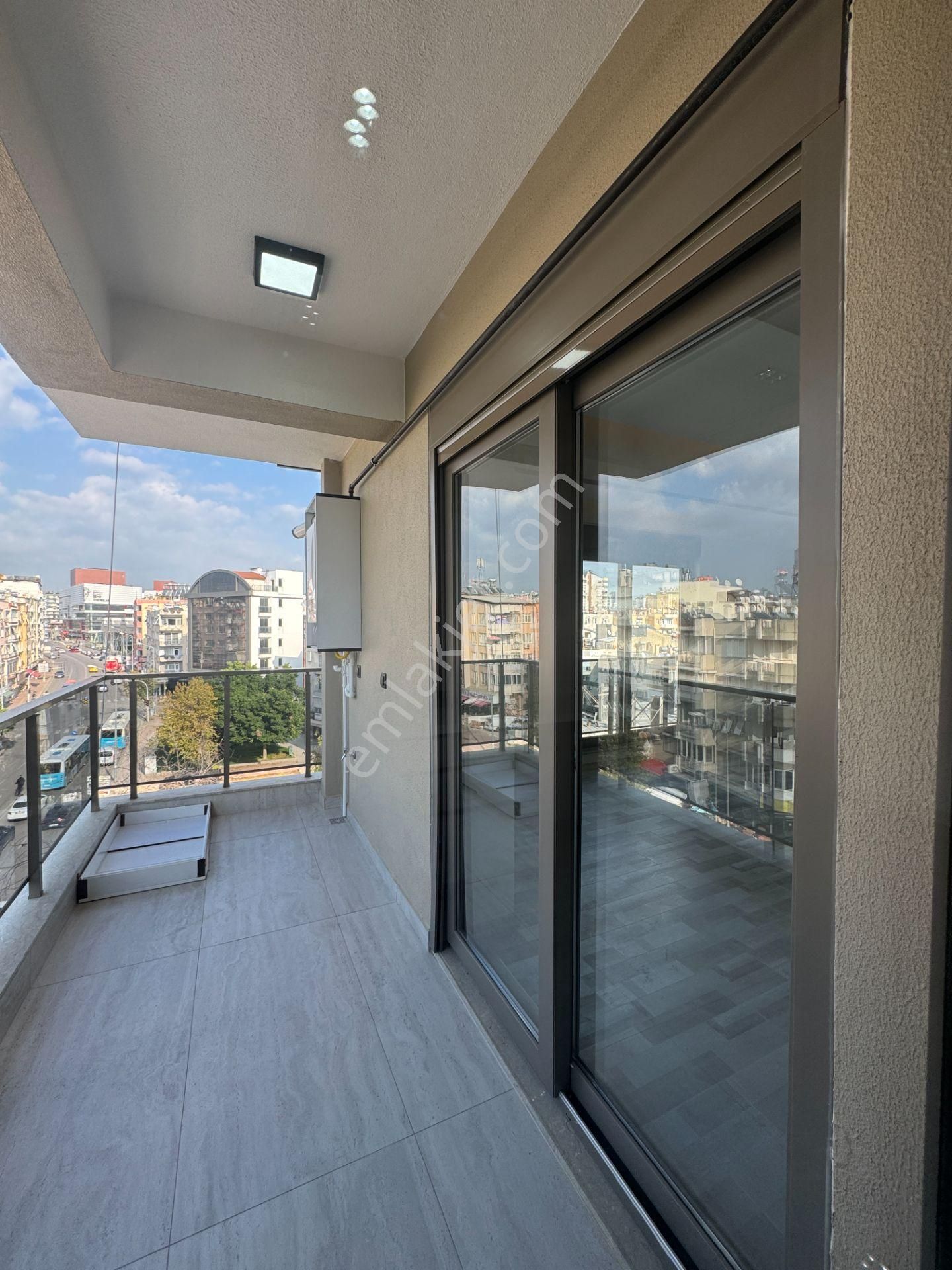 Zerdalilikte Lüks Yapılı K.otoparklı Şık Dubleksler - Görsel 4