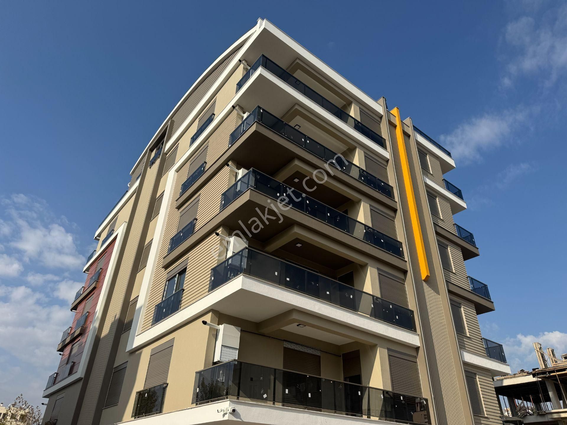 Zerdalilikte Lüks Yapılı K.otoparklı Şık Dubleksler - Görsel 31