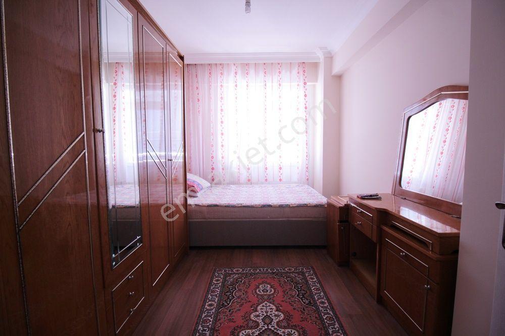 Çorlu Nusratiye’de Su Deposuna Yakın Kiracılı Ful Eşyalı 2+1 Satılık Daire - Görsel 3