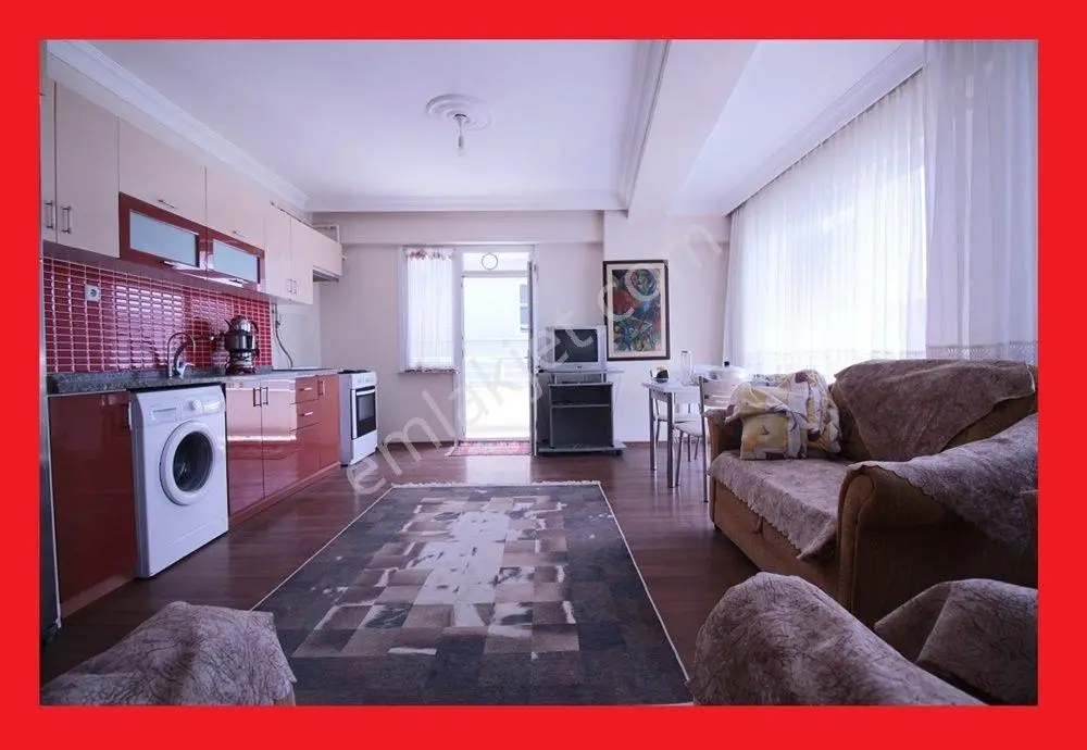 Çorlu Nusratiye’de Su Deposuna Yakın Kiracılı Ful Eşyalı 2+1 Satılık Daire