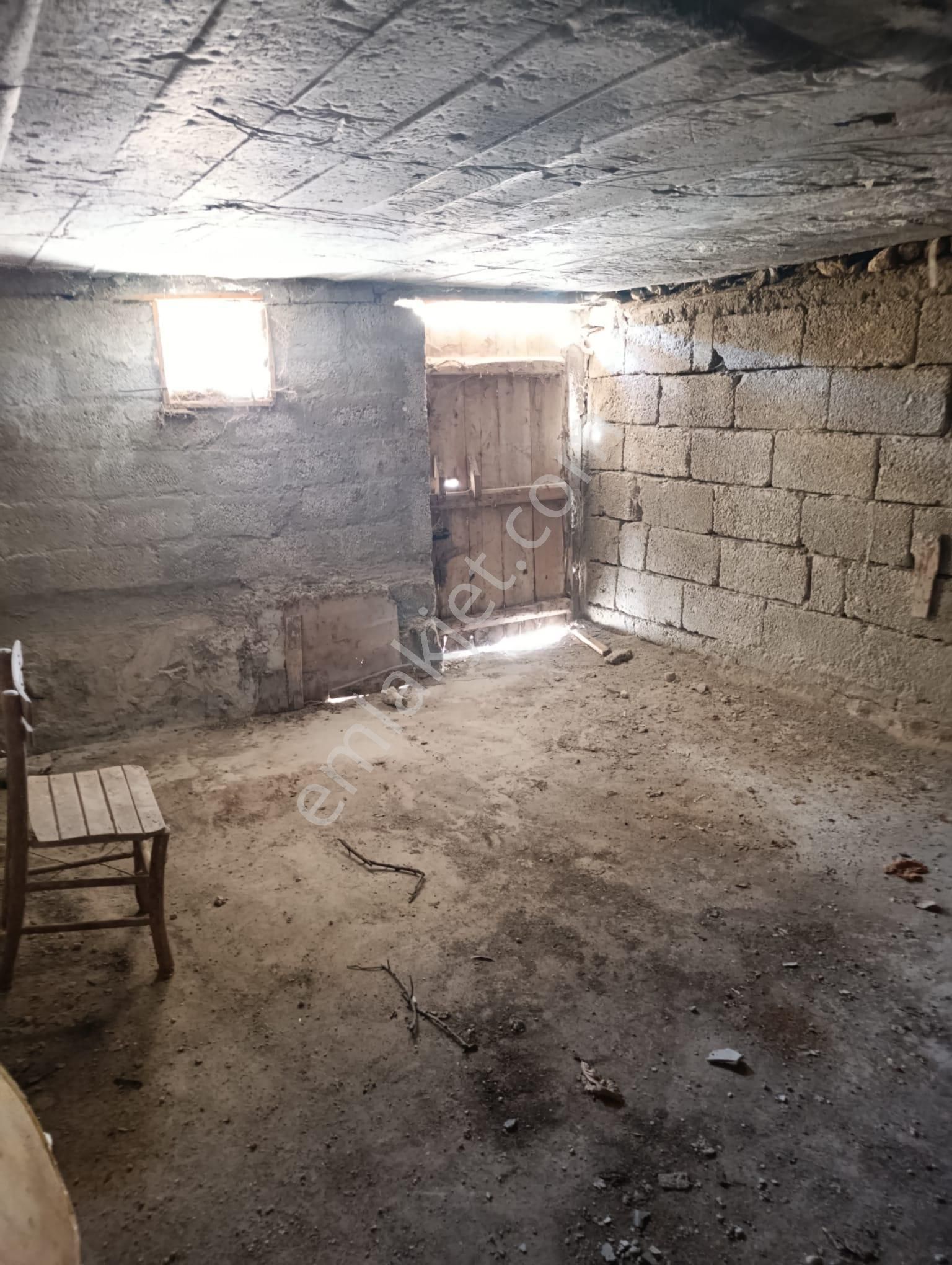 Ürgüp Karlık Köyü'nde Satılık İki Katlı Yığma Ev Ve Müştemilatı - Görsel 21