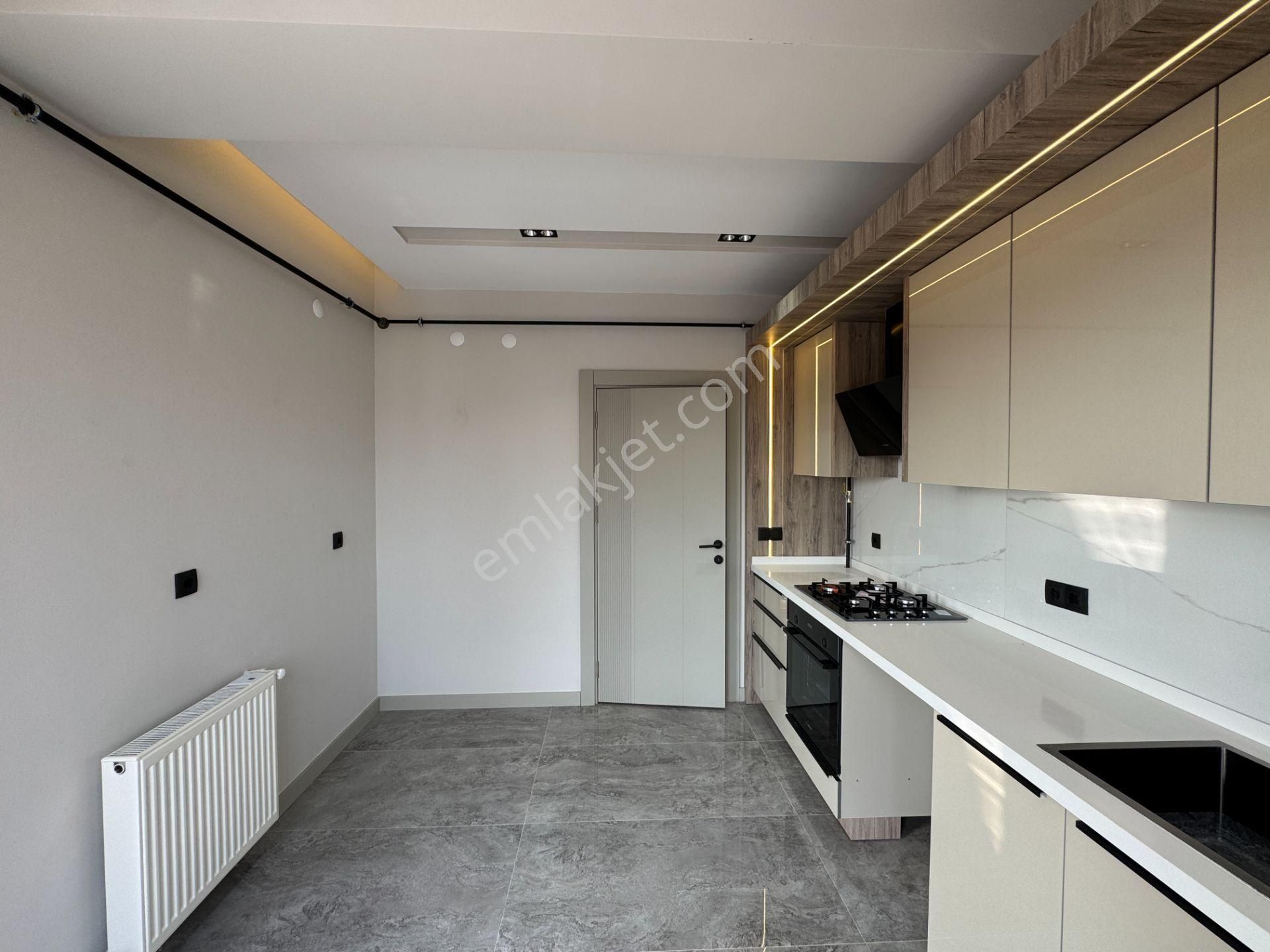 Zerdalilikte K.otoparklı Kombili Geniş Kullanışlı 3+1 Dubleks - Görsel 4