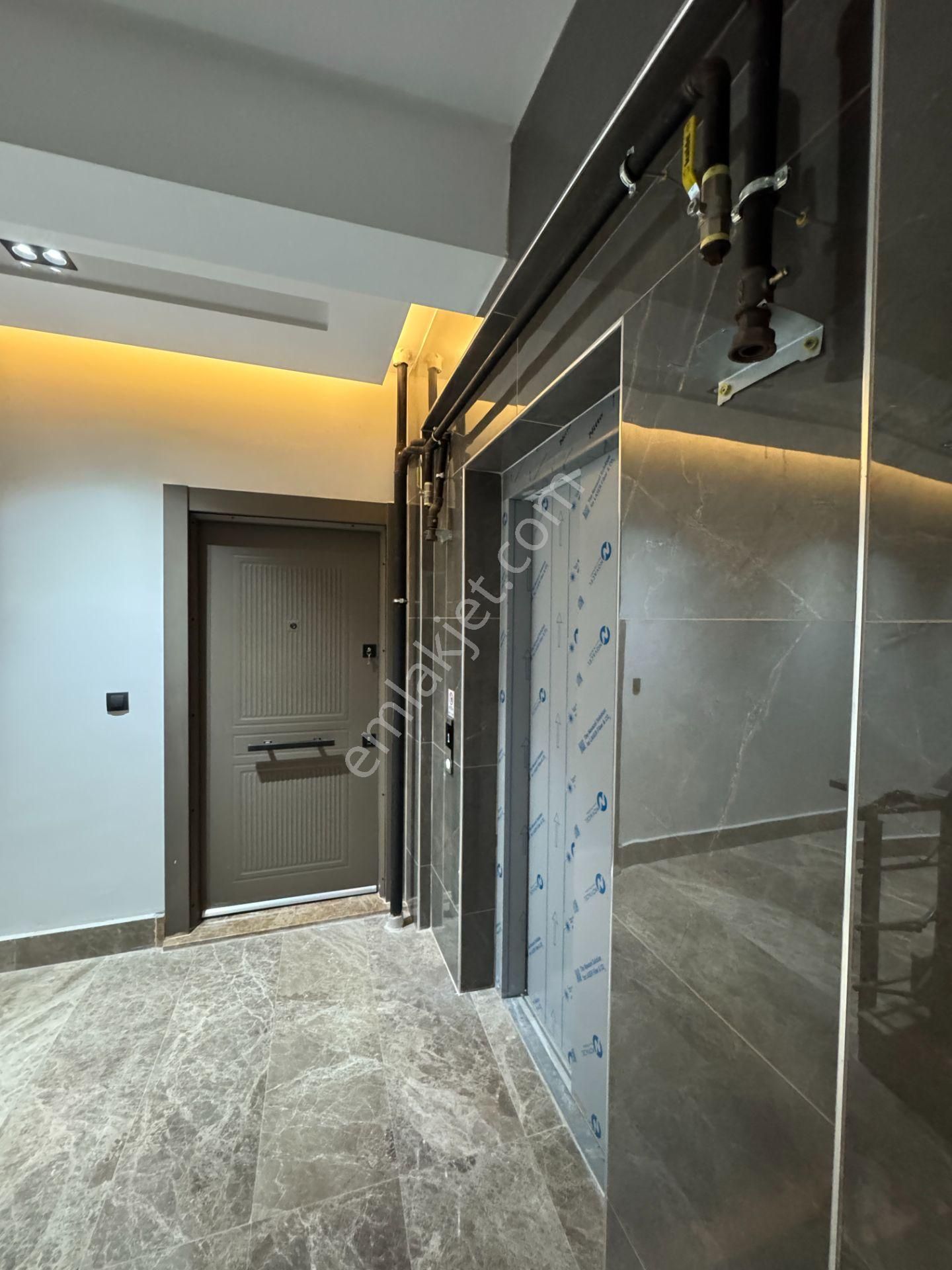 Zerdalilikte K.otoparklı Kombili Geniş Kullanışlı 3+1 Dubleks - Görsel 24