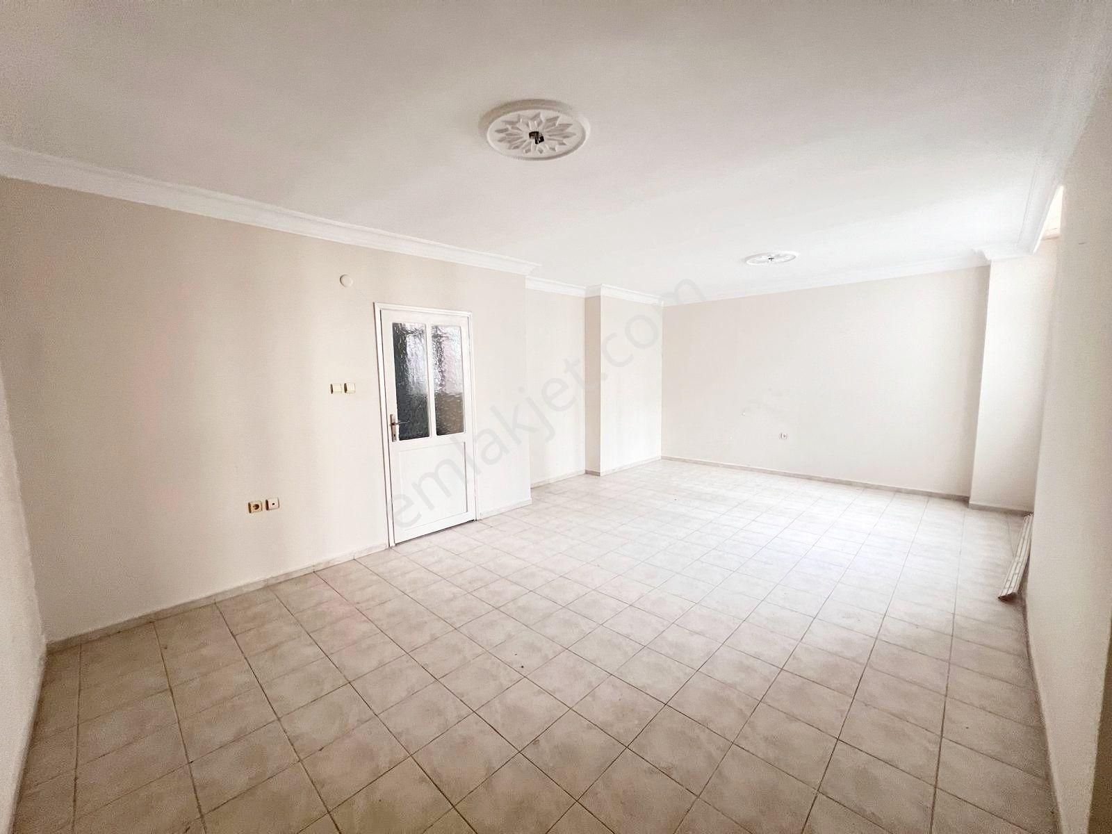 Tellidere'de_3+1_kapalı_mutfak_site'de_çok_geniş_metroya_yakın.. - Görsel 5