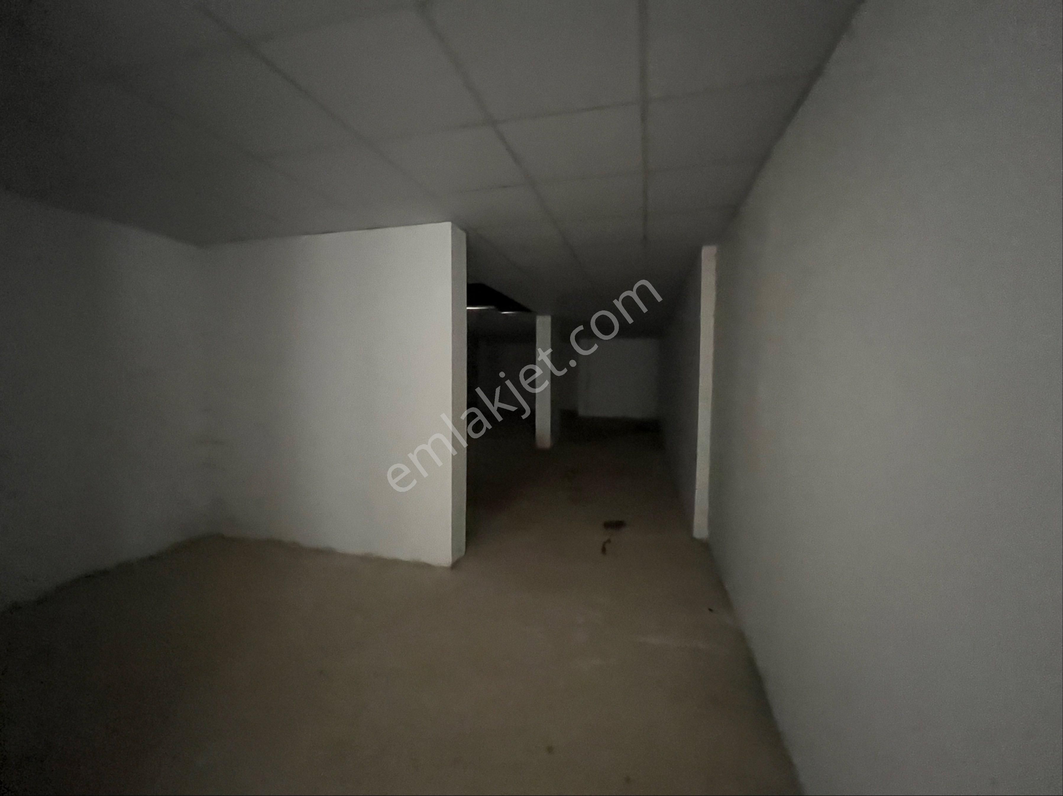 Yonca Emlak Fahri Korutürk Mah. 100m2 Kiralık Dükkan - Görsel 15