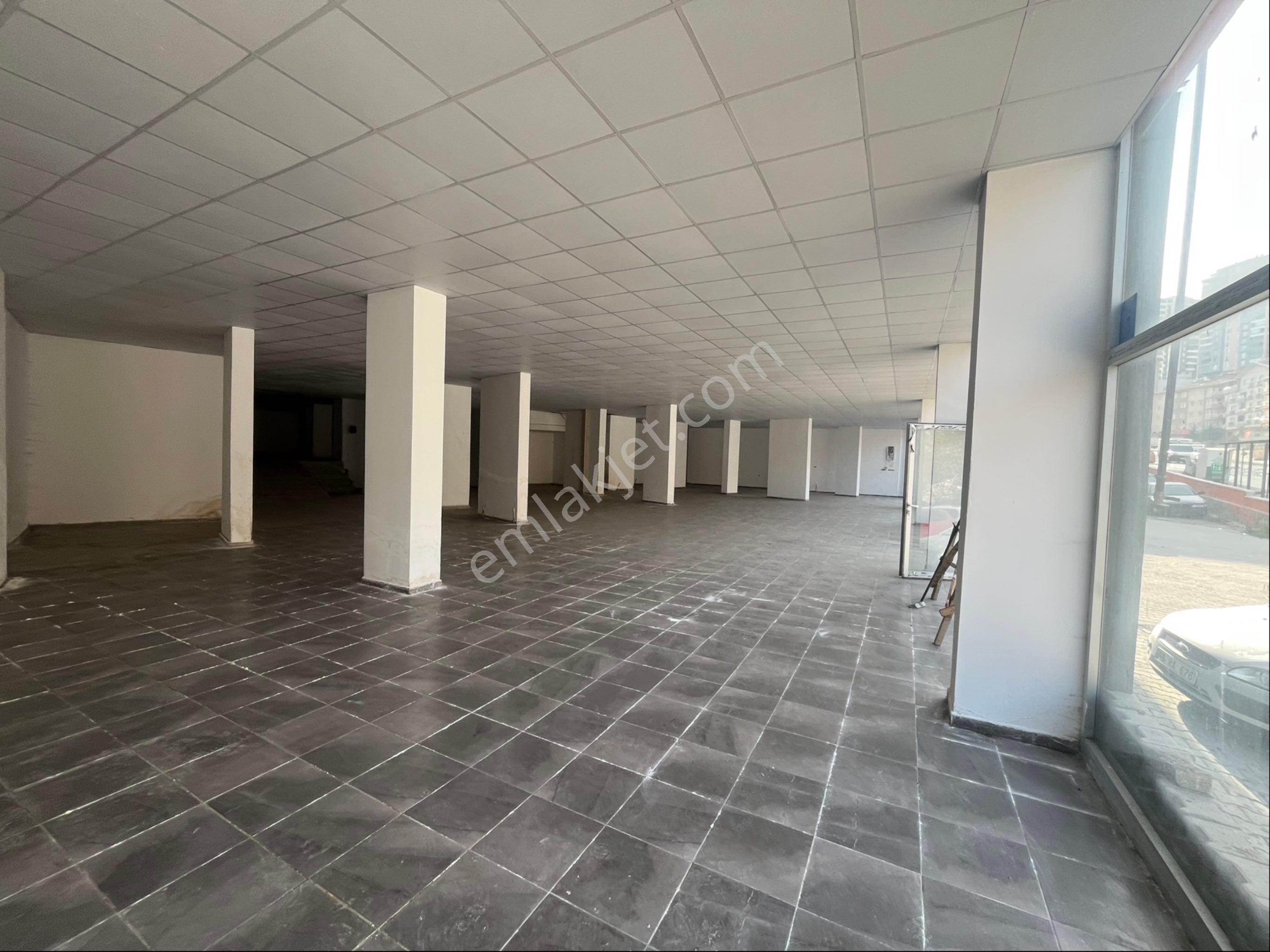 Yonca Emlak Fahri Korutürk Mah. 100m2 Kiralık Dükkan - Görsel 10