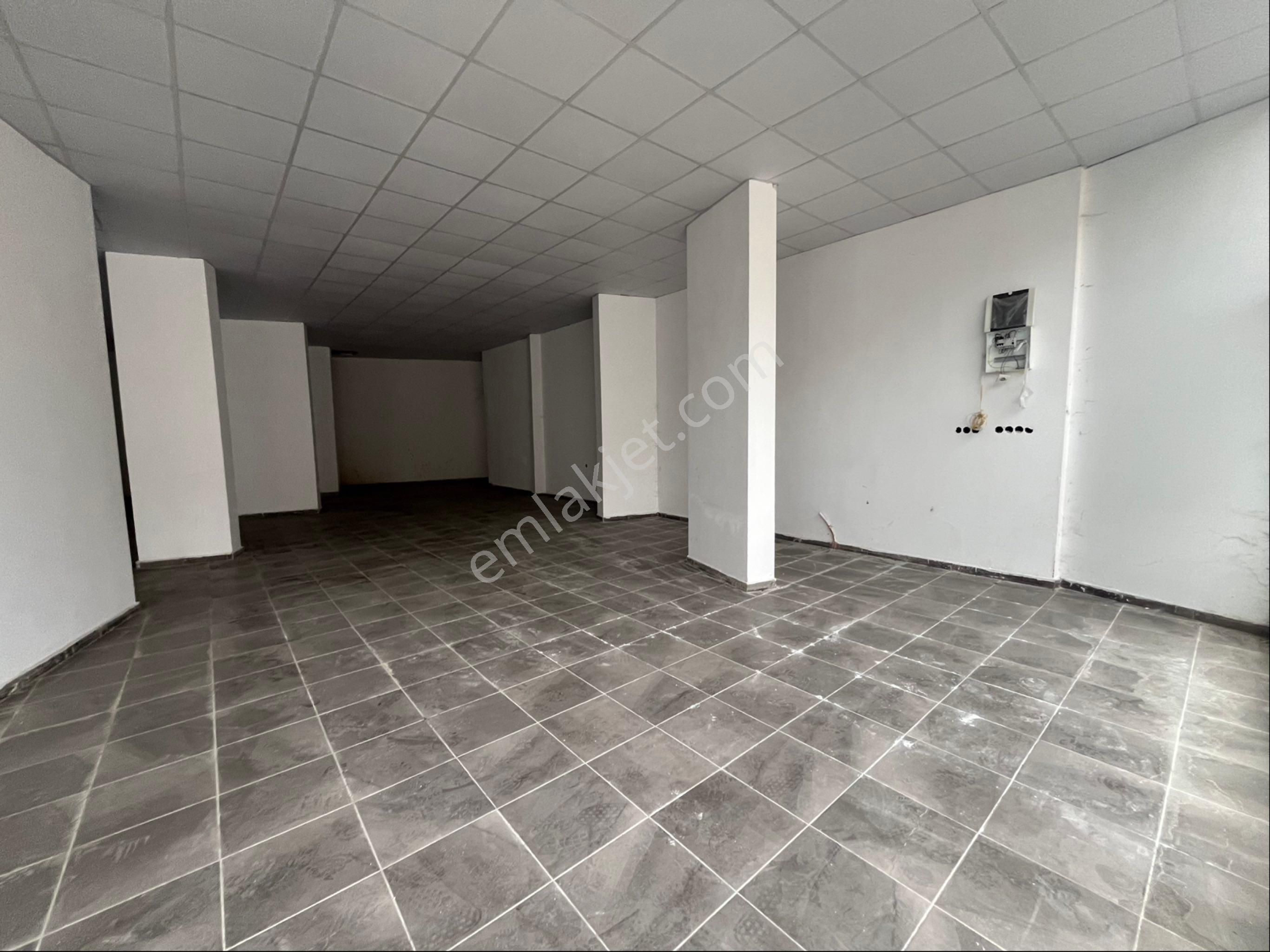 Yonca Emlak Fahri Korutürk Mah. 100m2 Kiralık Dükkan - Görsel 8