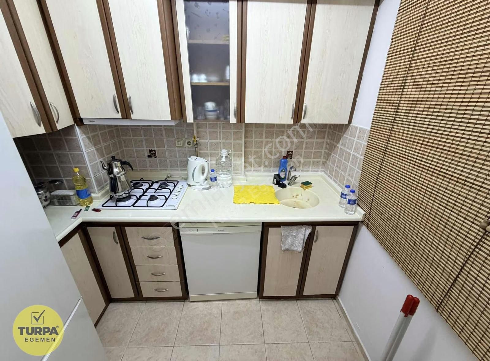 Karşıyaka Merkezi Konum Ara Kat Doğalgazlı 3+1 Daire - Görsel 13