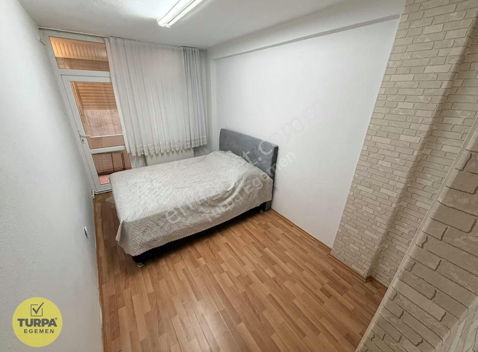 Karşıyaka Merkezi Konum Ara Kat Doğalgazlı 3+1 Daire - Görsel 6