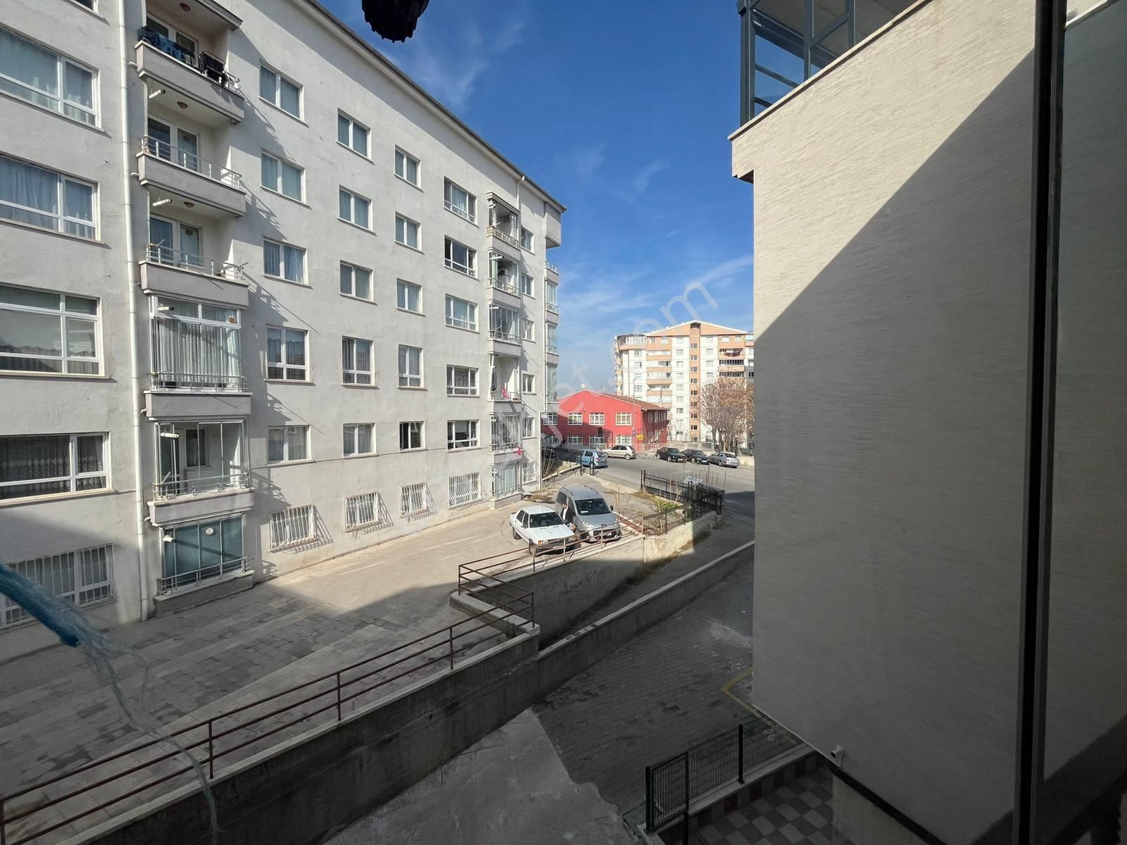 Yonca Emlak Durali Alıç Mah. Şehitler Caddesi 3+1 Satılık Daire - Görsel 9