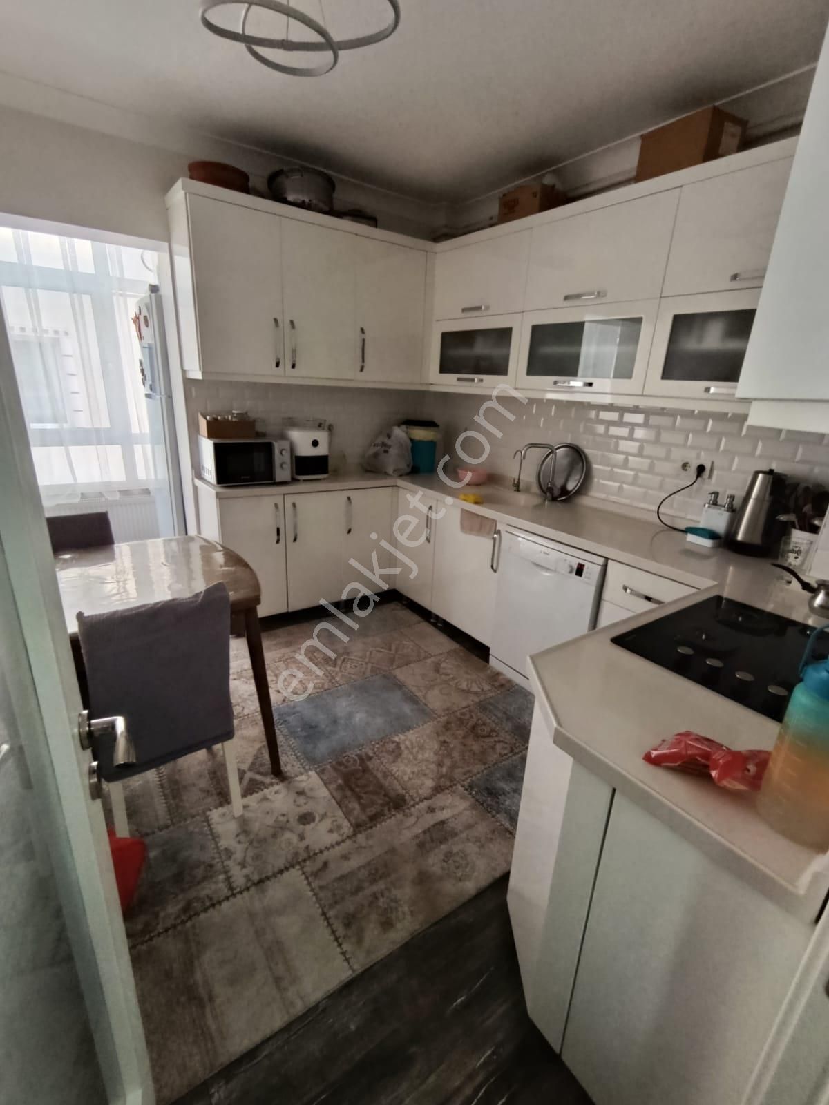 Sincan Plevne Mah'de 3+1 Ara Kat Ön Güney Cephe Full+full Yapılı Daire - Görsel 13