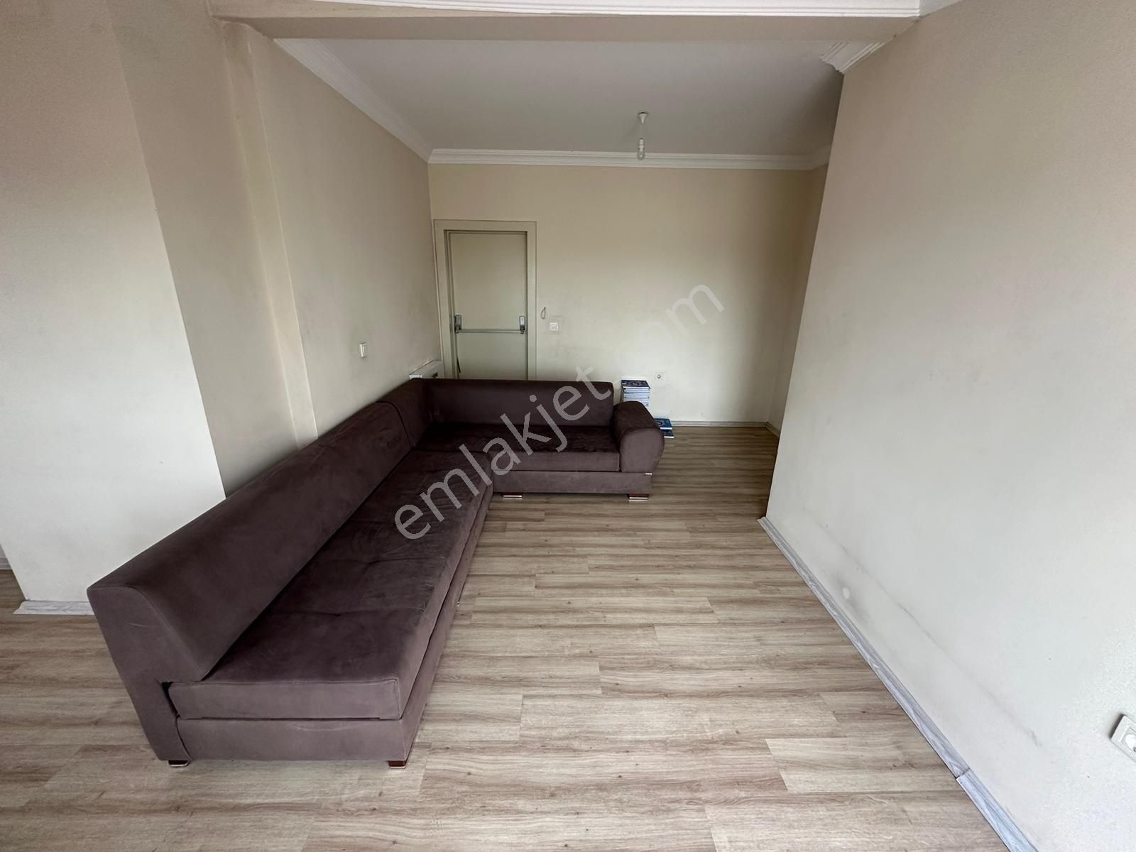 İstiklal Caddesi Üzerinde 5 Yıllık 3+1 Dublex Daire