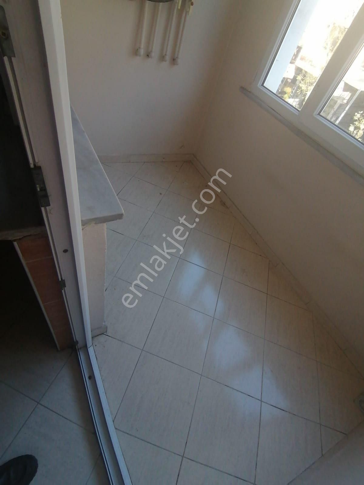 Ümraniye Armağanevler Alemdagi Caddesi - Görsel 9