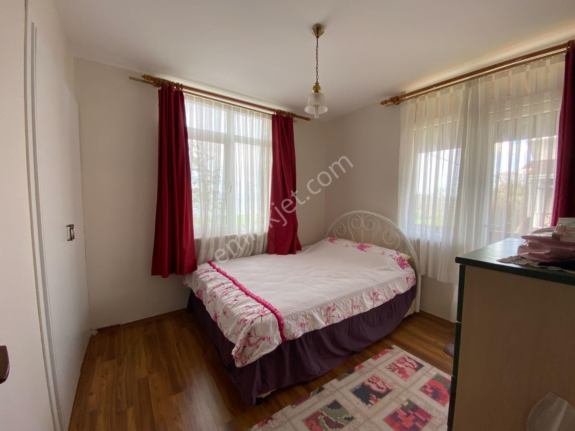 Saroz Körfezinde Denize Sıfır, Özel Koylu 4+1 Tripleks Villa - Görsel 13