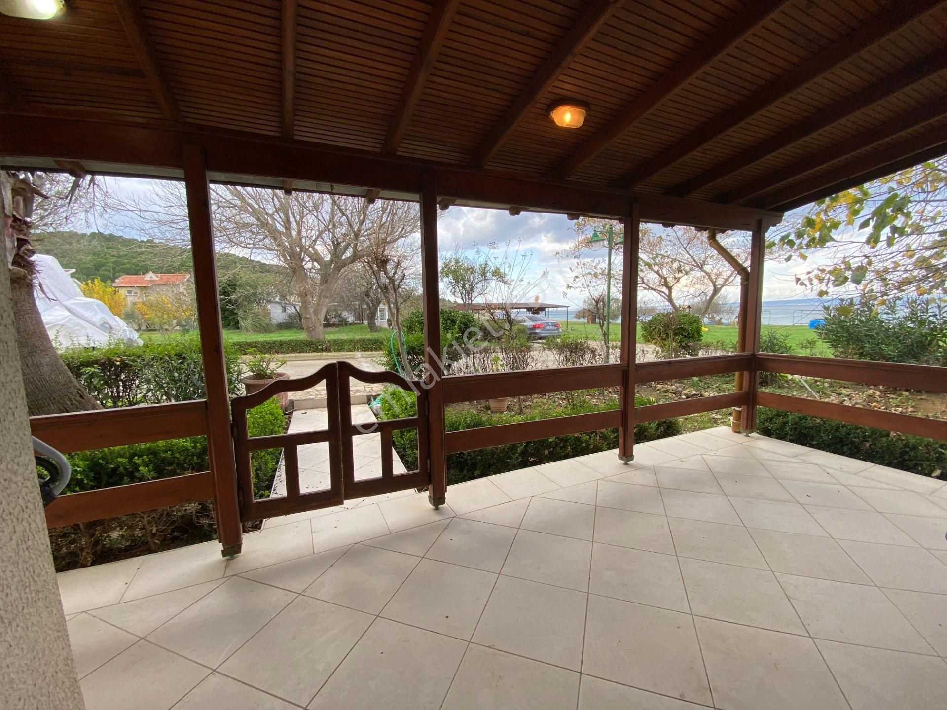 Saroz Körfezinde Denize Sıfır, Özel Koylu 4+1 Tripleks Villa - Görsel 27